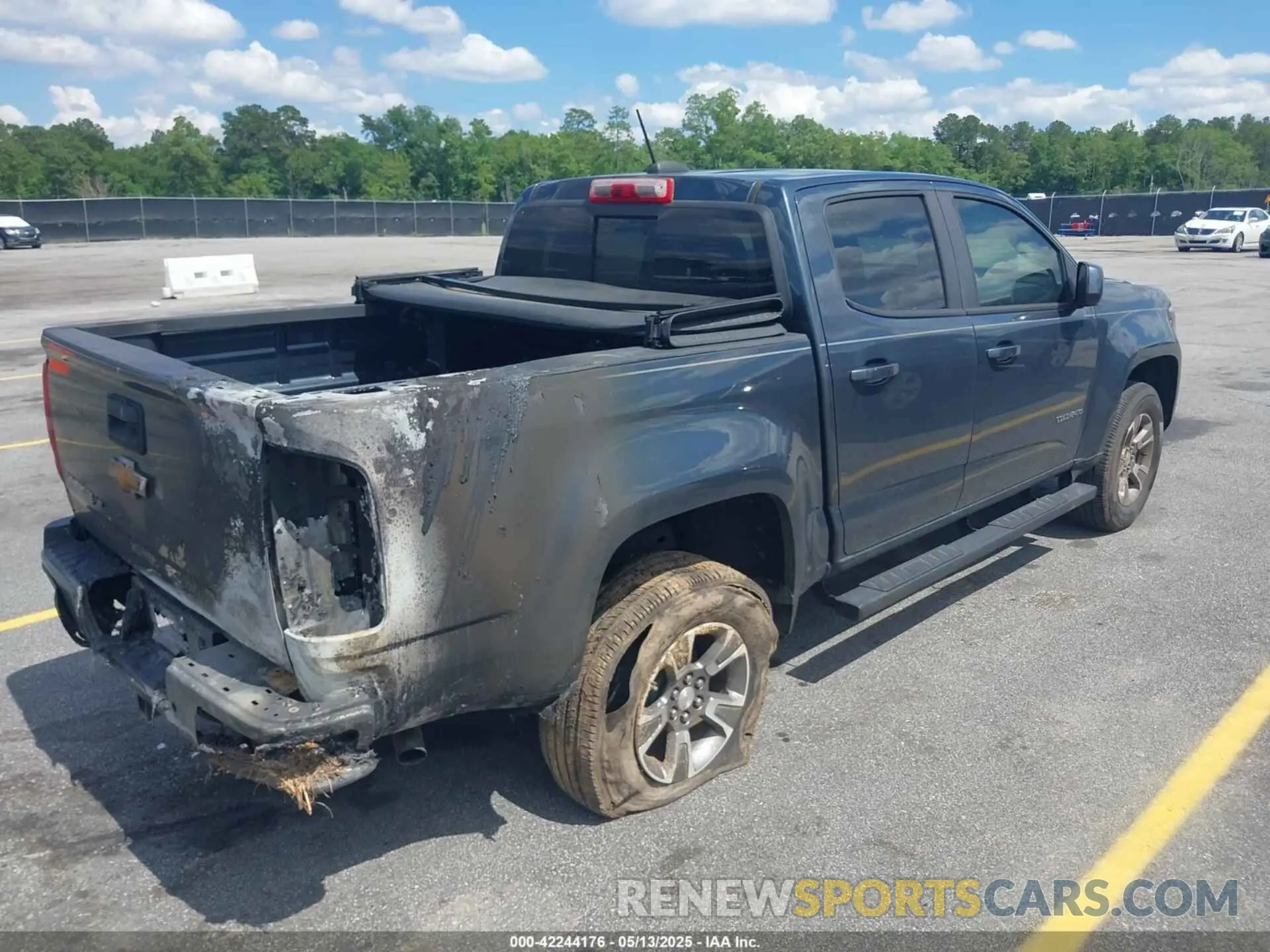 4 fotografías del automóvil dañado 1GCGSDEN4K1122944 CHEVROLET COLORADO 2019