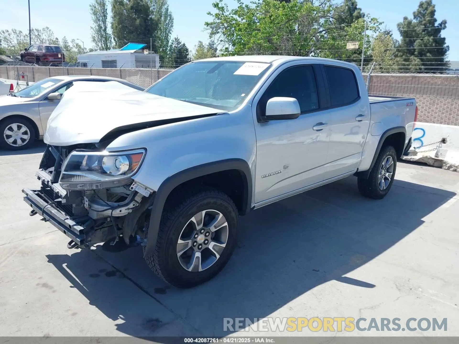 2 fotografías del automóvil dañado 1GCGSDEN4K1209565 CHEVROLET COLORADO 2019