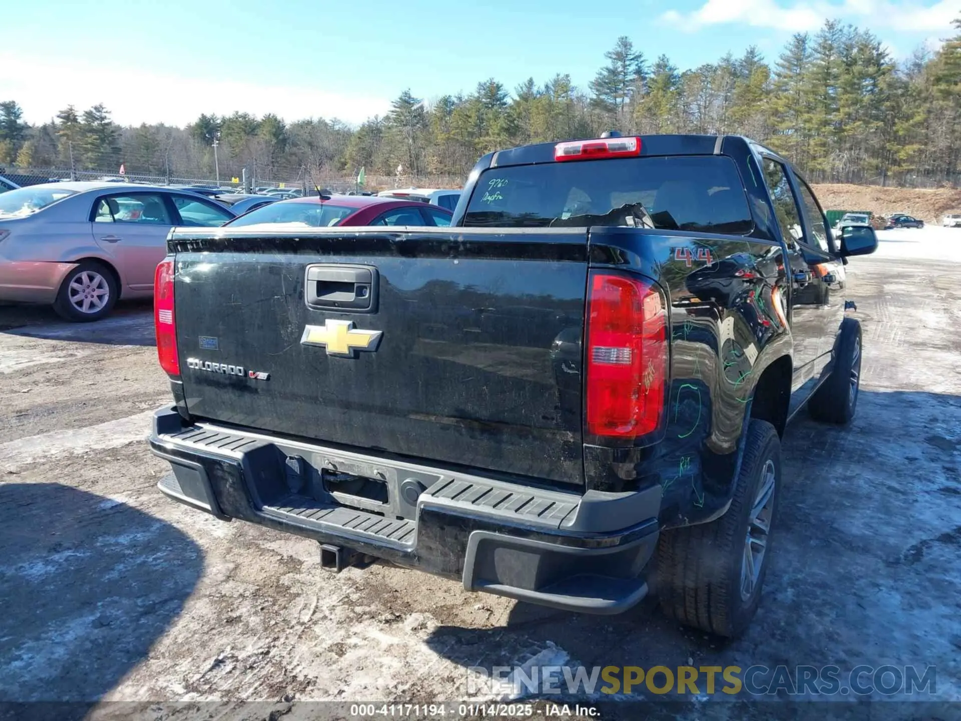17 fotografías del automóvil dañado 1GCGTBEN0K1356113 CHEVROLET COLORADO 2019