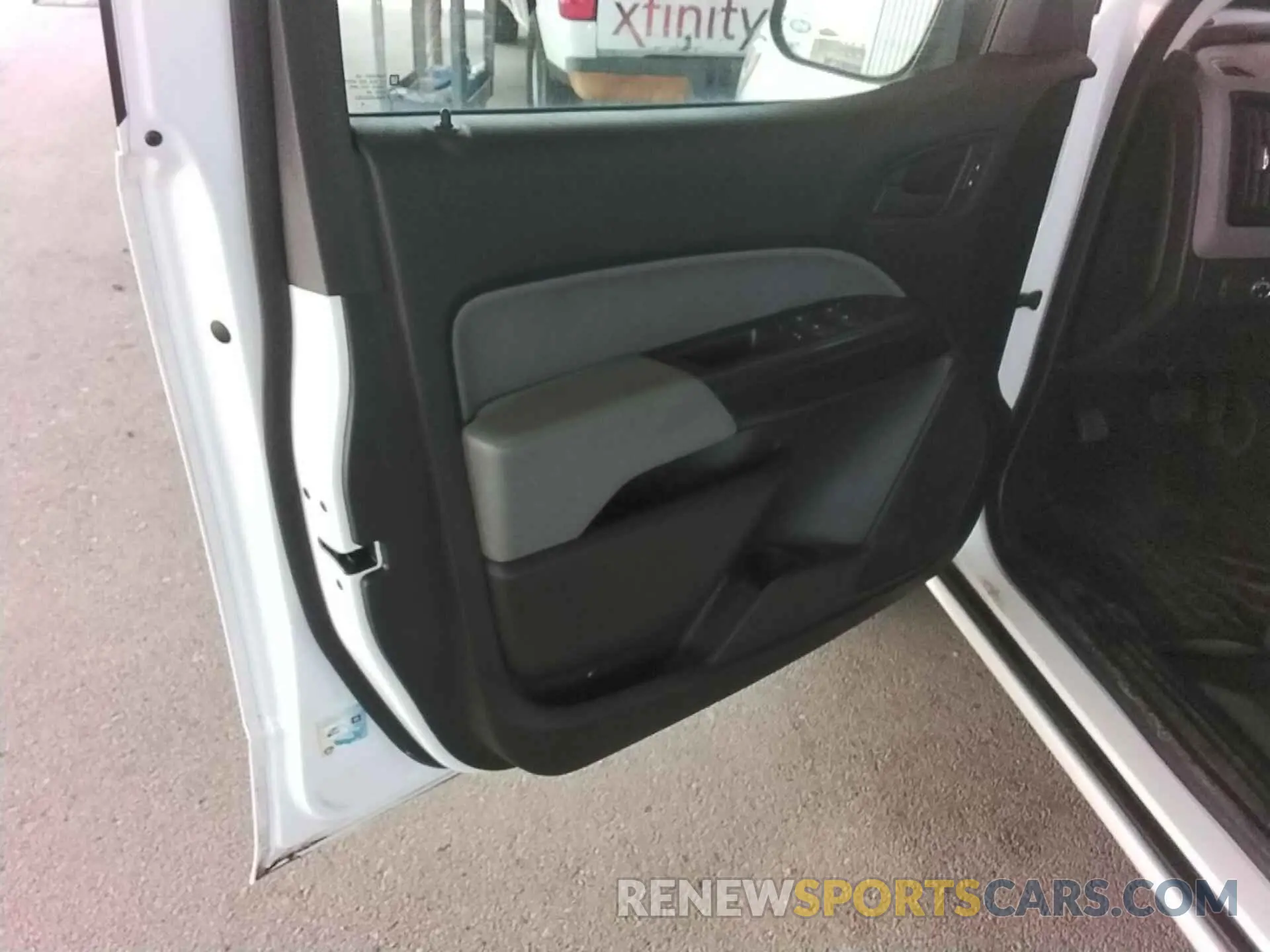 4 fotografías del automóvil dañado 1GCGTBEN3K1208084 CHEVROLET COLORADO 2019