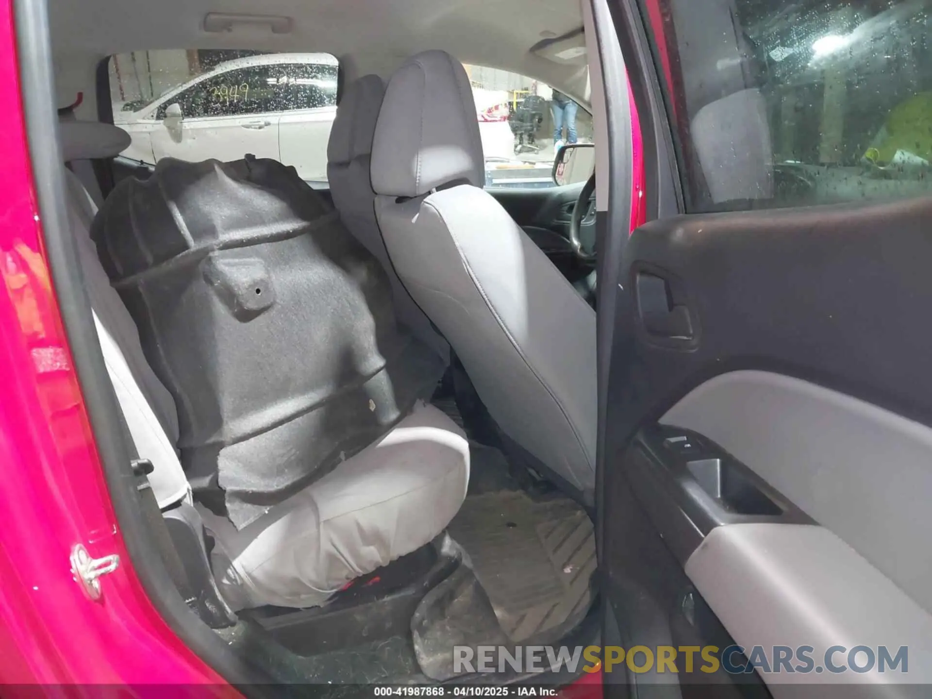 8 fotografías del automóvil dañado 1GCGTBEN8K1103282 CHEVROLET COLORADO 2019