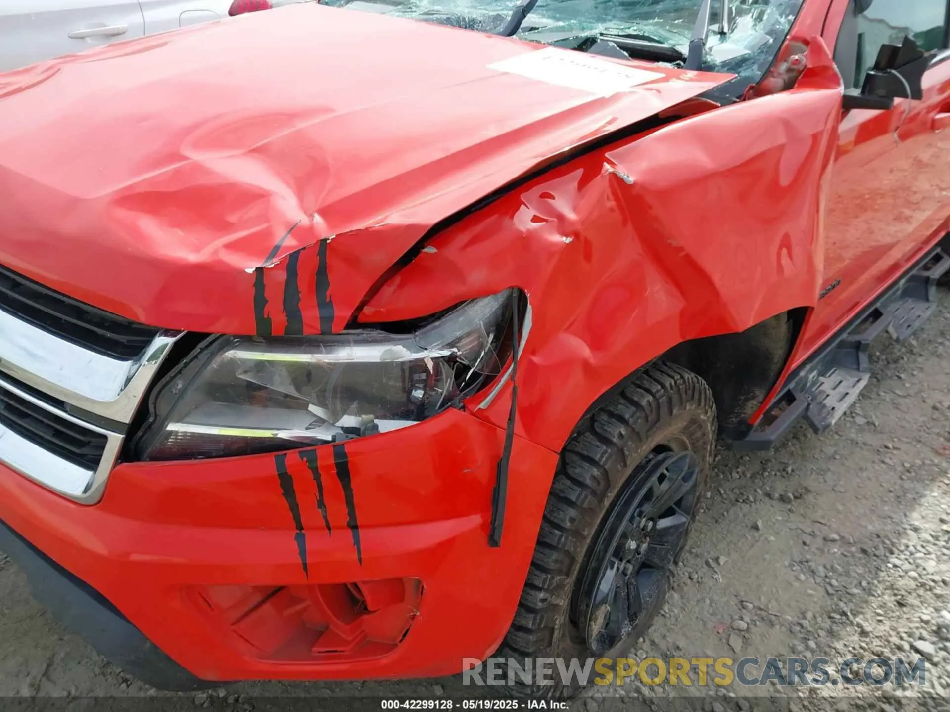 6 fotografías del automóvil dañado 1GCGTBEN8K1126643 CHEVROLET COLORADO 2019