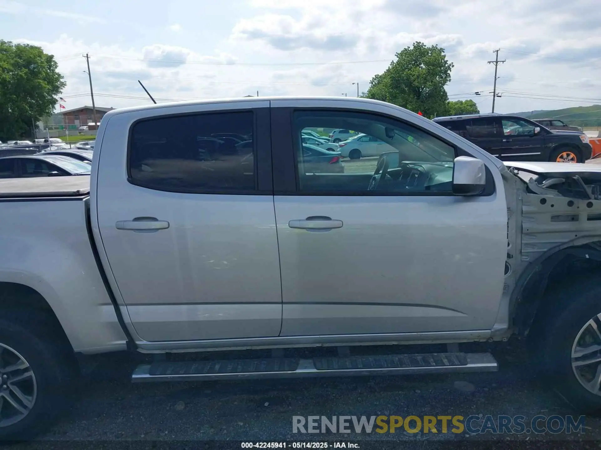 13 fotografías del automóvil dañado 1GCGTBEN8K1136377 CHEVROLET COLORADO 2019