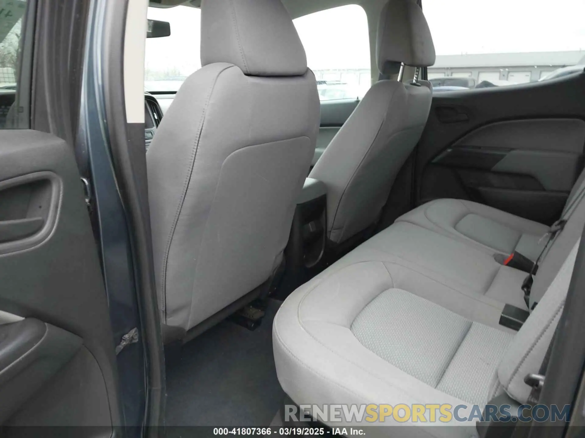 8 fotografías del automóvil dañado 1GCGTBEN8K1306088 CHEVROLET COLORADO 2019