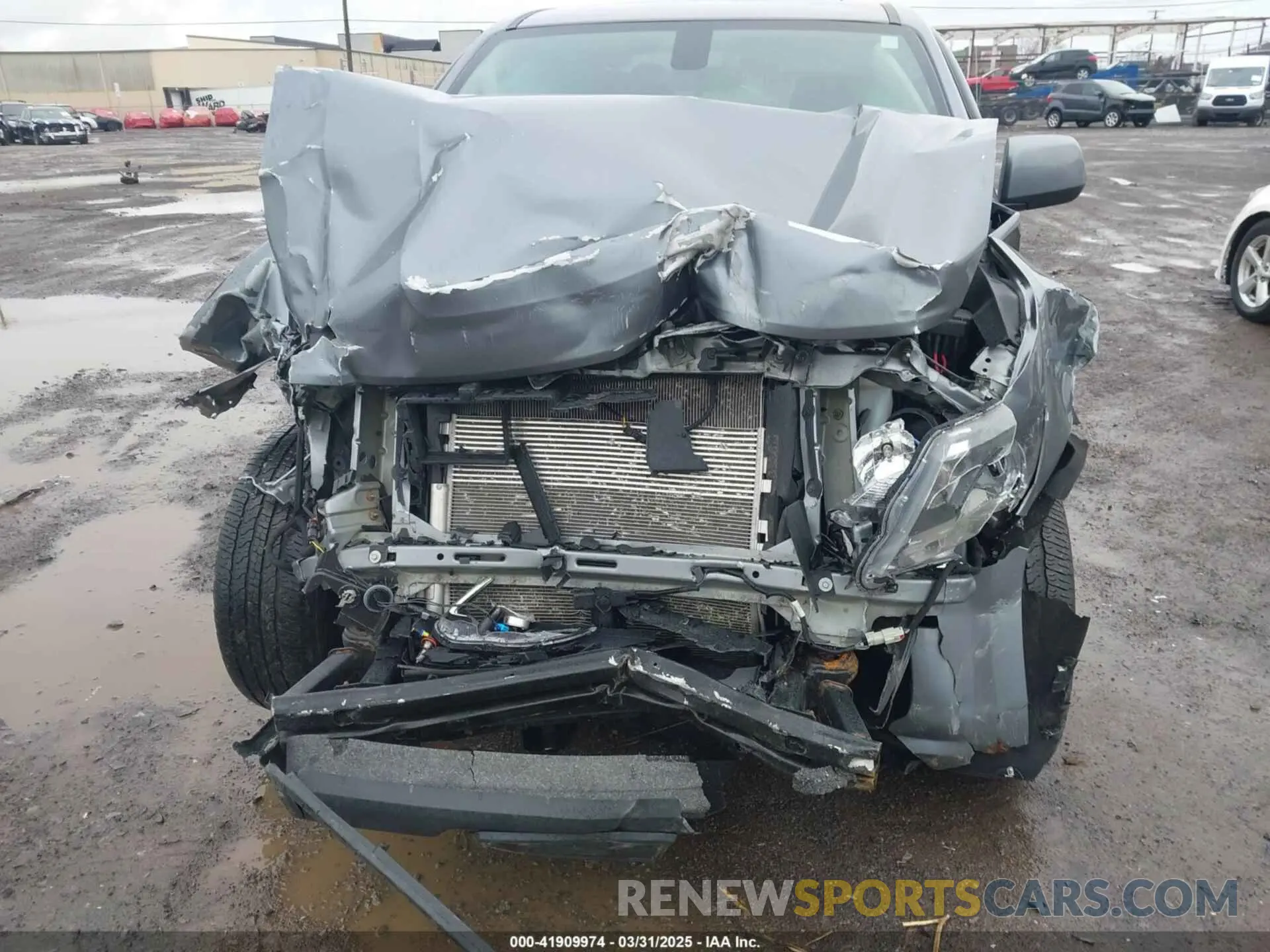 12 fotografías del automóvil dañado 1GCGTBENXK1329095 CHEVROLET COLORADO 2019