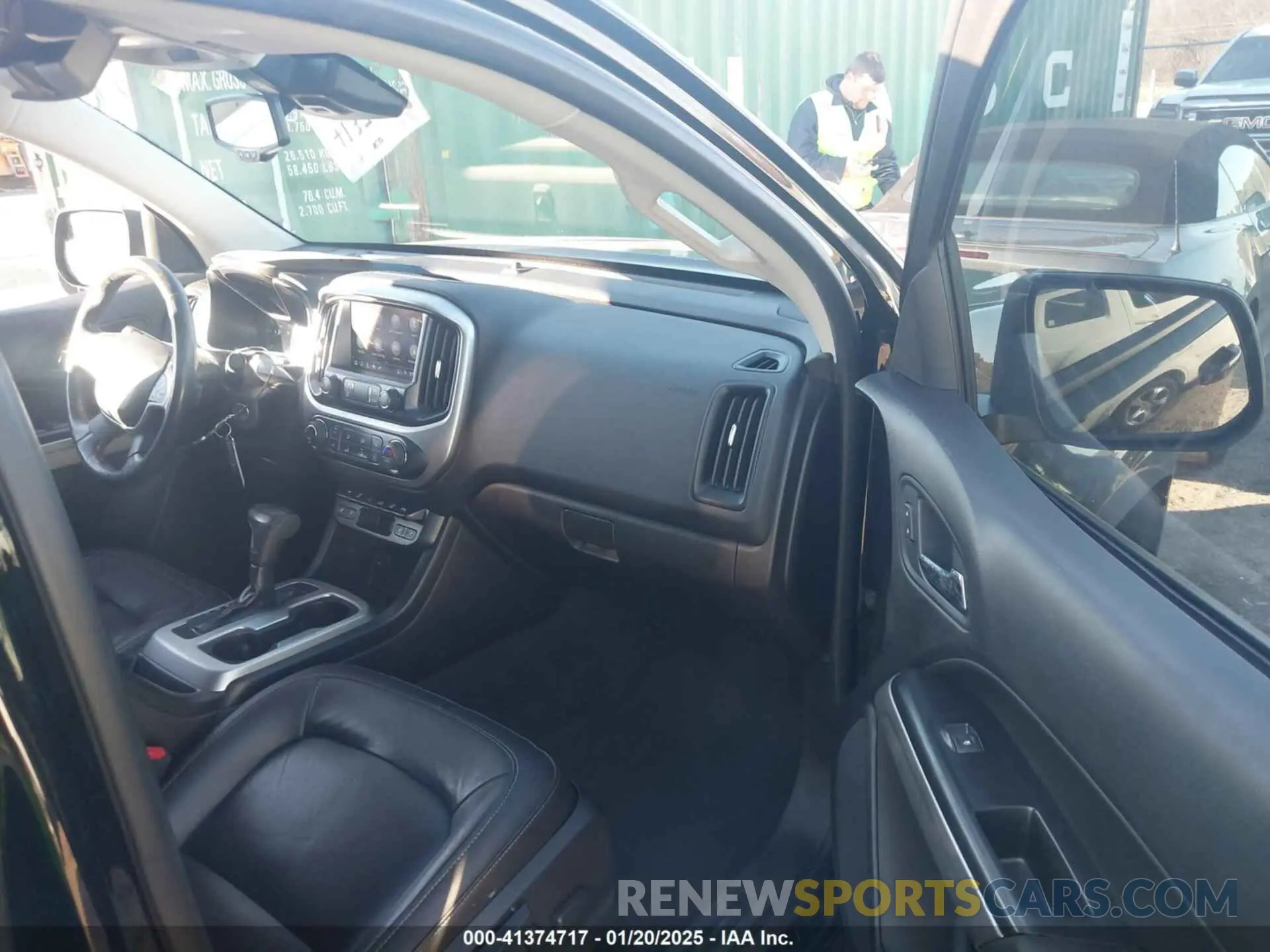 5 fotografías del automóvil dañado 1GCGTCEN1K1267219 CHEVROLET COLORADO 2019