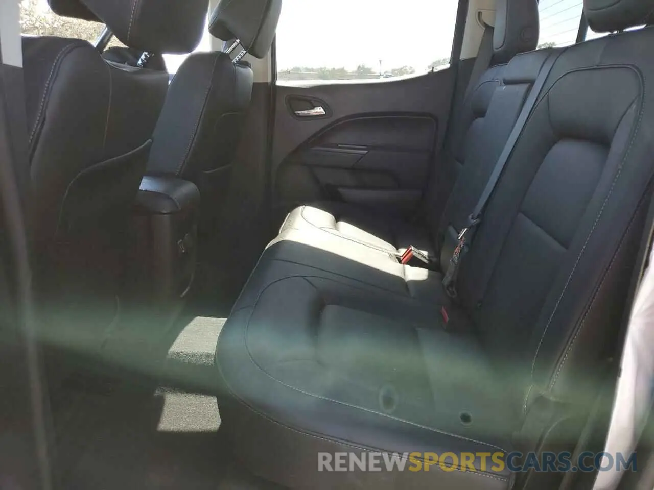 10 fotografías del automóvil dañado 1GCGTCEN2K1250297 CHEVROLET COLORADO 2019