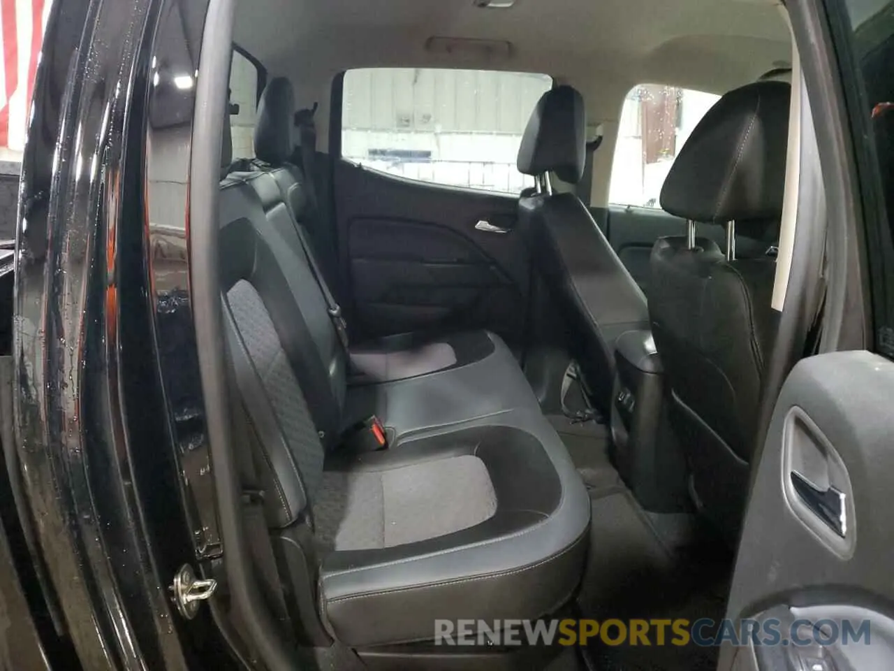 10 fotografías del automóvil dañado 1GCGTDEN0K1323947 CHEVROLET COLORADO 2019