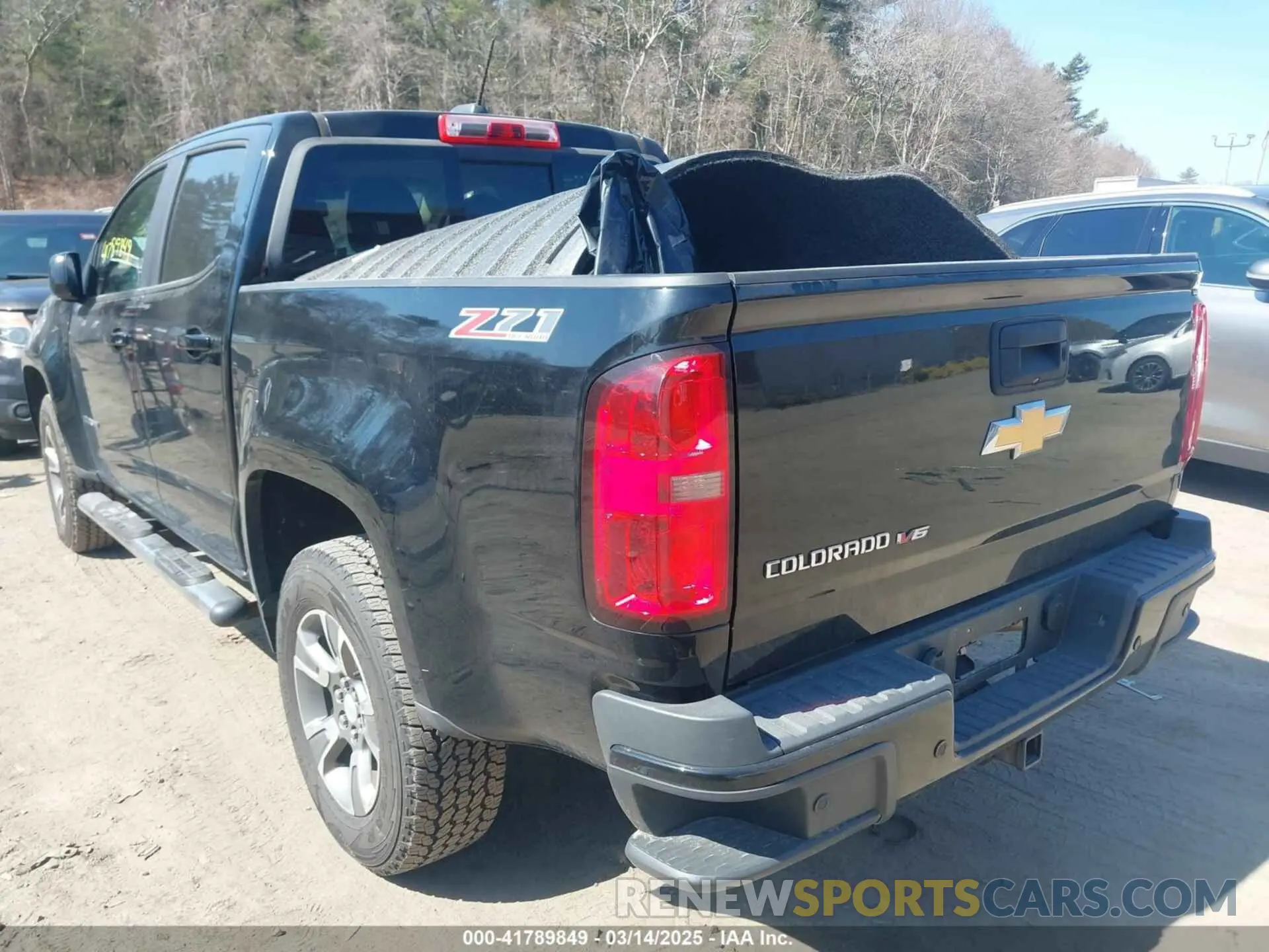 3 fotografías del automóvil dañado 1GCGTDEN3K1100236 CHEVROLET COLORADO 2019
