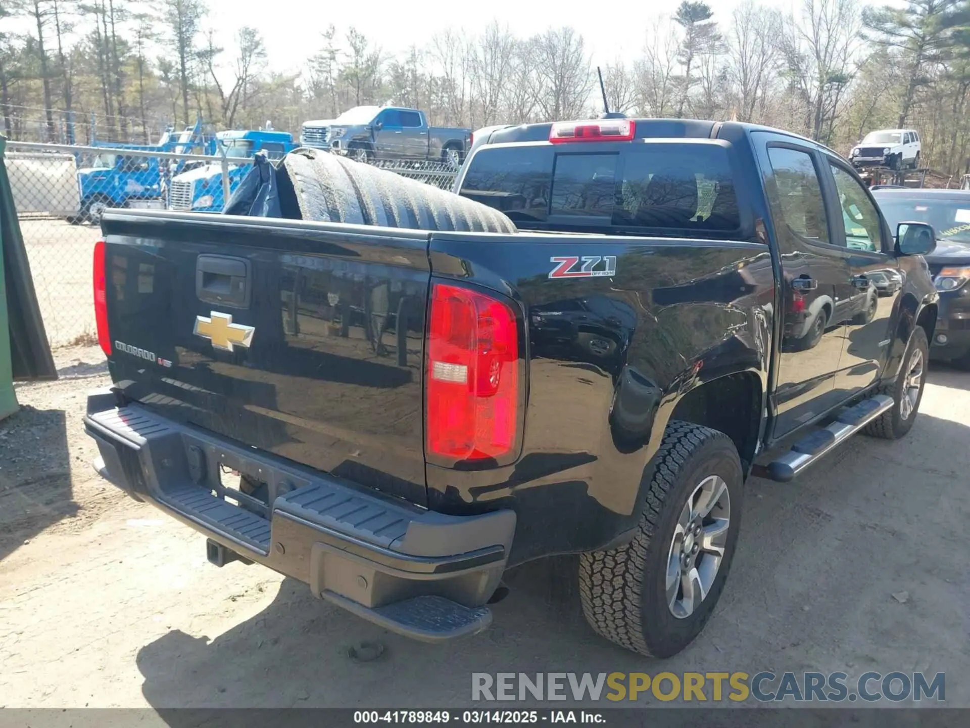 4 fotografías del automóvil dañado 1GCGTDEN3K1100236 CHEVROLET COLORADO 2019