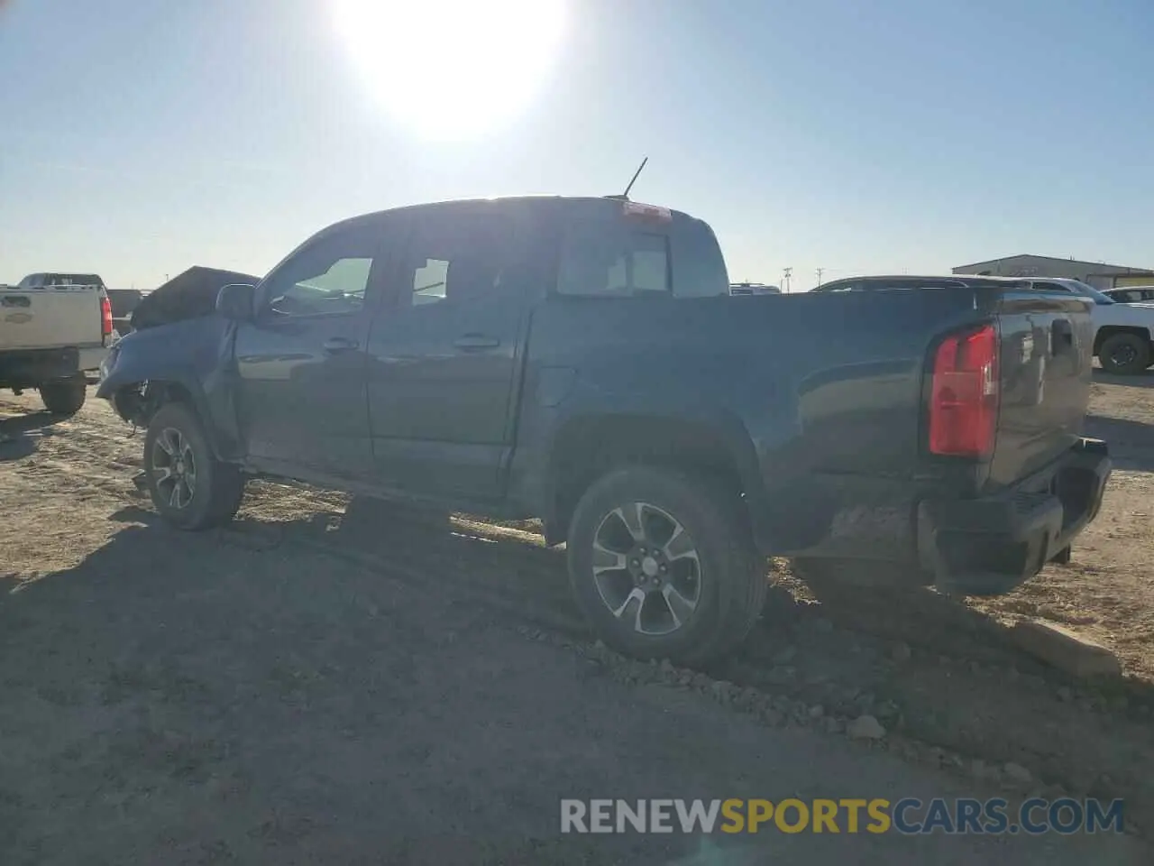 2 fotografías del automóvil dañado 1GCGTDEN4K1124206 CHEVROLET COLORADO 2019