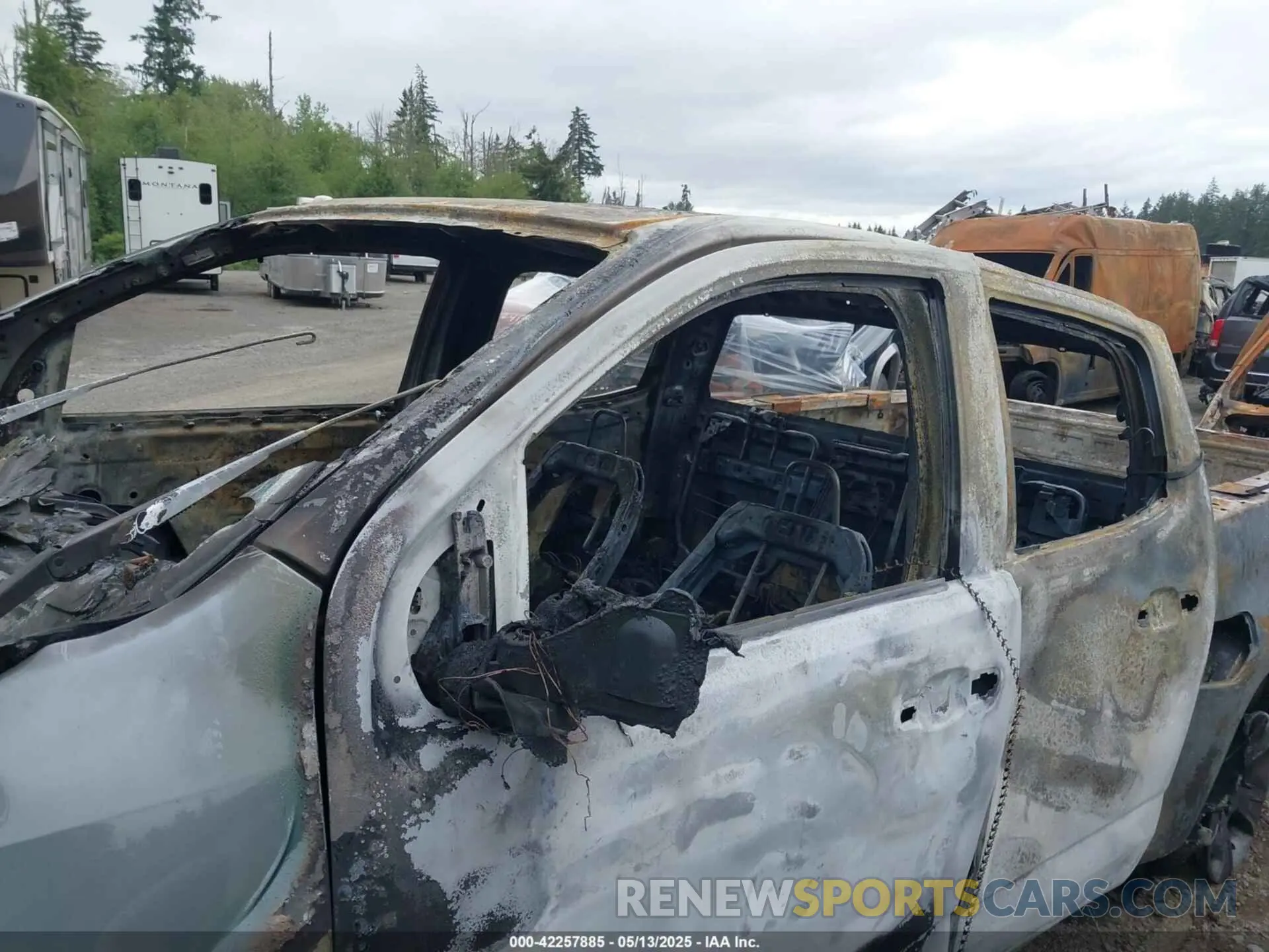 6 fotografías del automóvil dañado 1GCGTDEN9K1126873 CHEVROLET COLORADO 2019