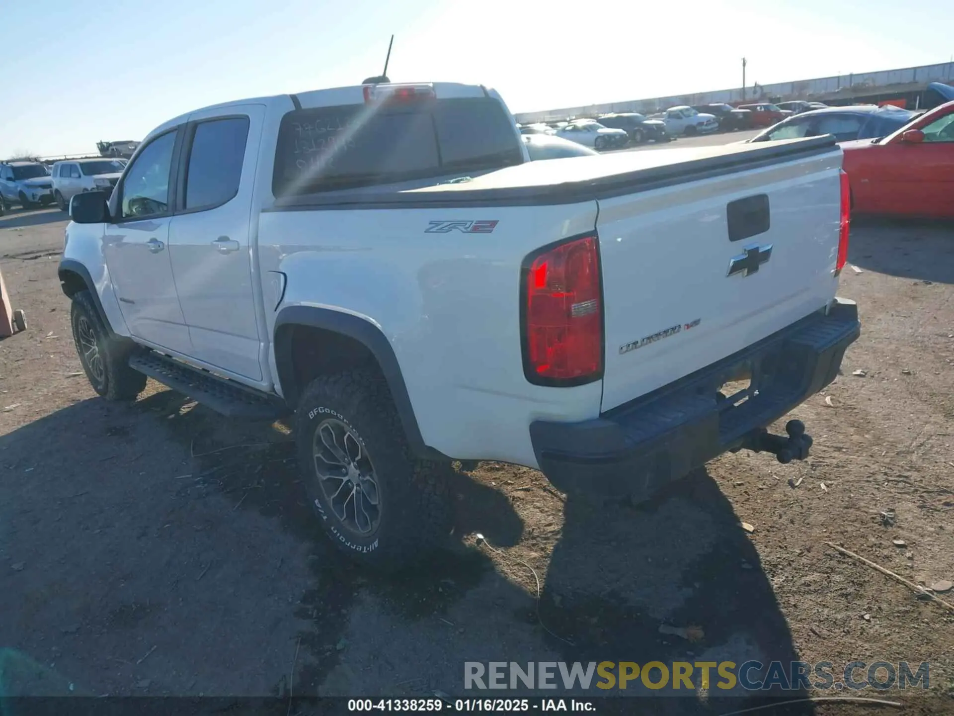3 fotografías del automóvil dañado 1GCGTEEN0K1312940 CHEVROLET COLORADO 2019