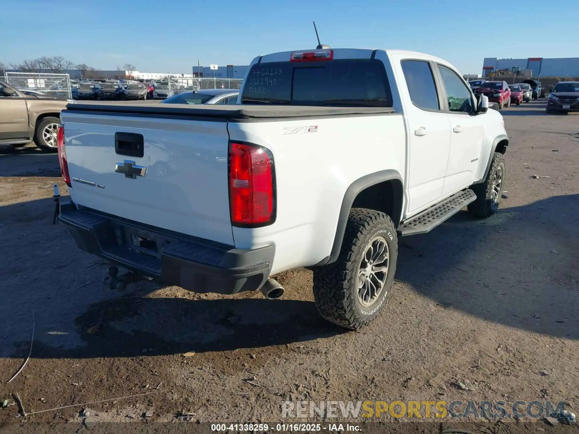 4 fotografías del automóvil dañado 1GCGTEEN0K1312940 CHEVROLET COLORADO 2019
