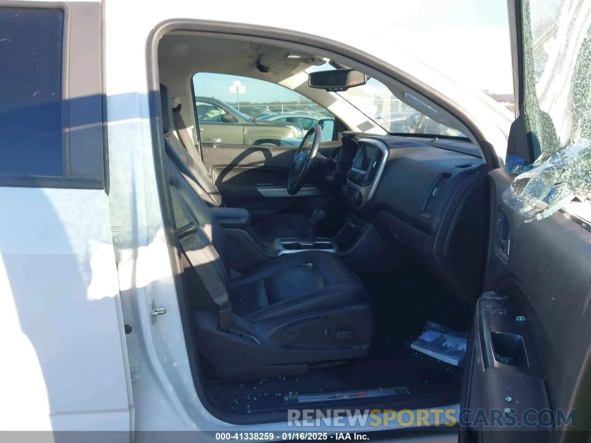 5 fotografías del automóvil dañado 1GCGTEEN0K1312940 CHEVROLET COLORADO 2019