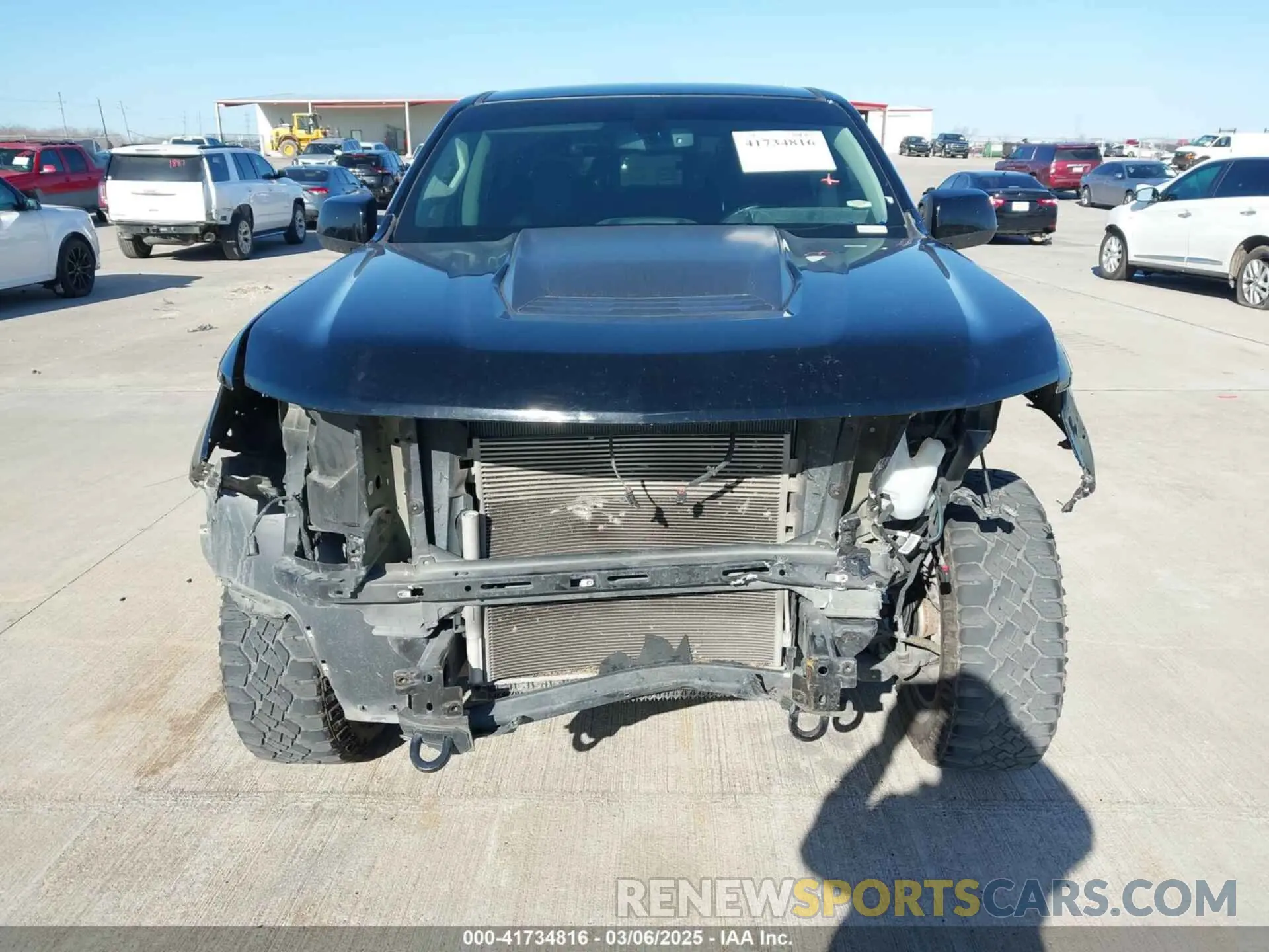 12 fotografías del automóvil dañado 1GCGTEEN3K1277830 CHEVROLET COLORADO 2019