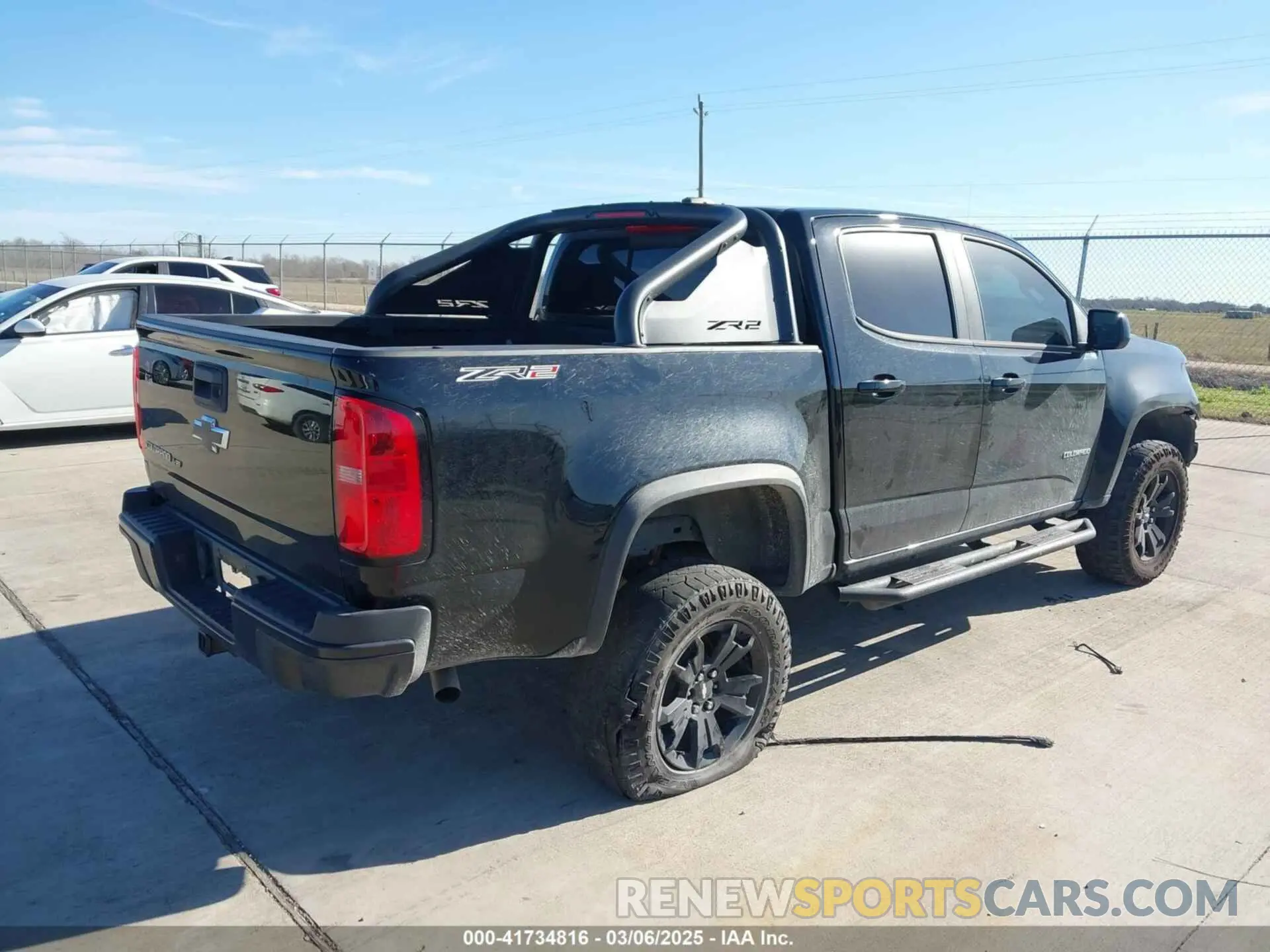 4 fotografías del automóvil dañado 1GCGTEEN3K1277830 CHEVROLET COLORADO 2019