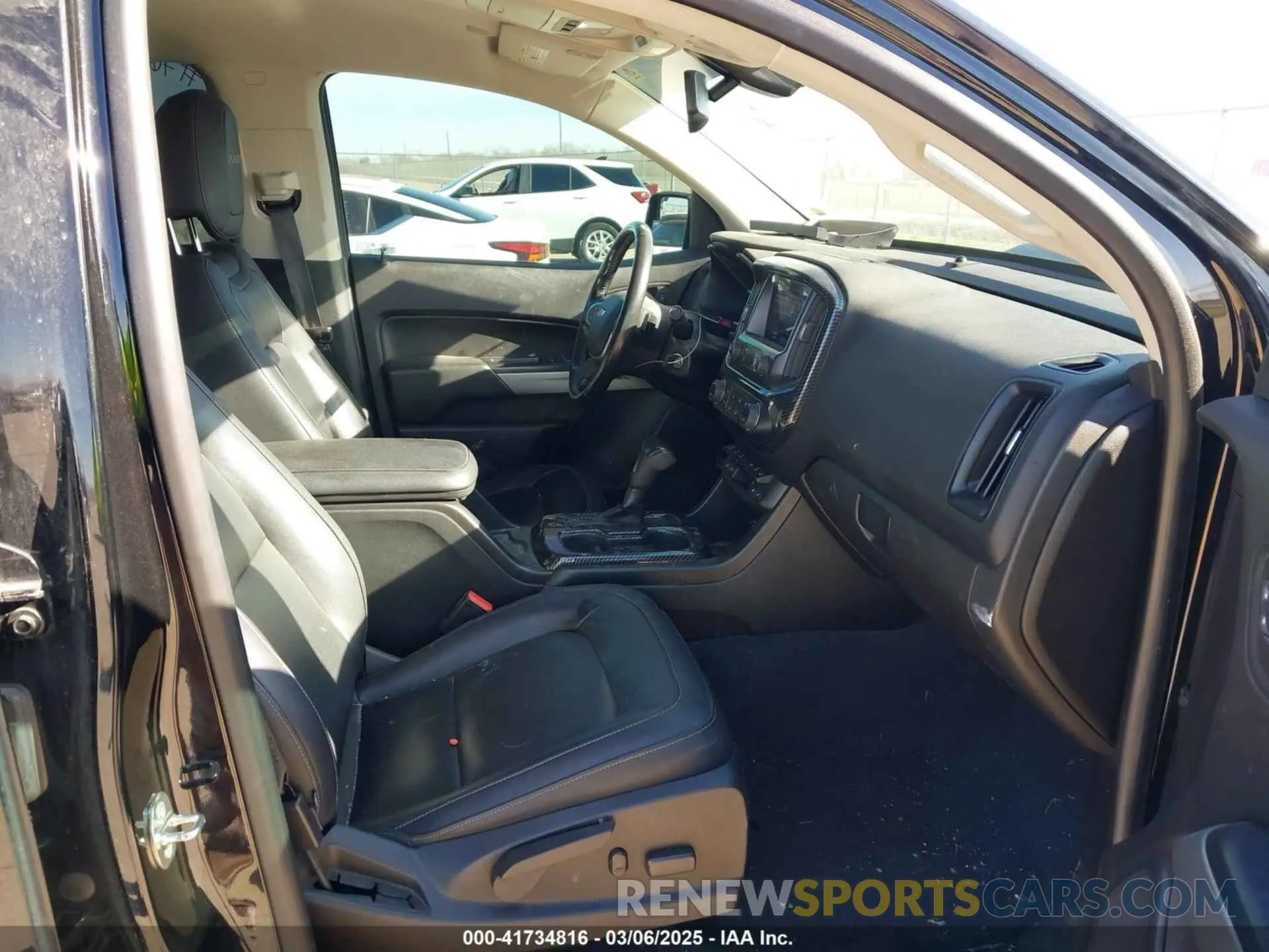 5 fotografías del automóvil dañado 1GCGTEEN3K1277830 CHEVROLET COLORADO 2019