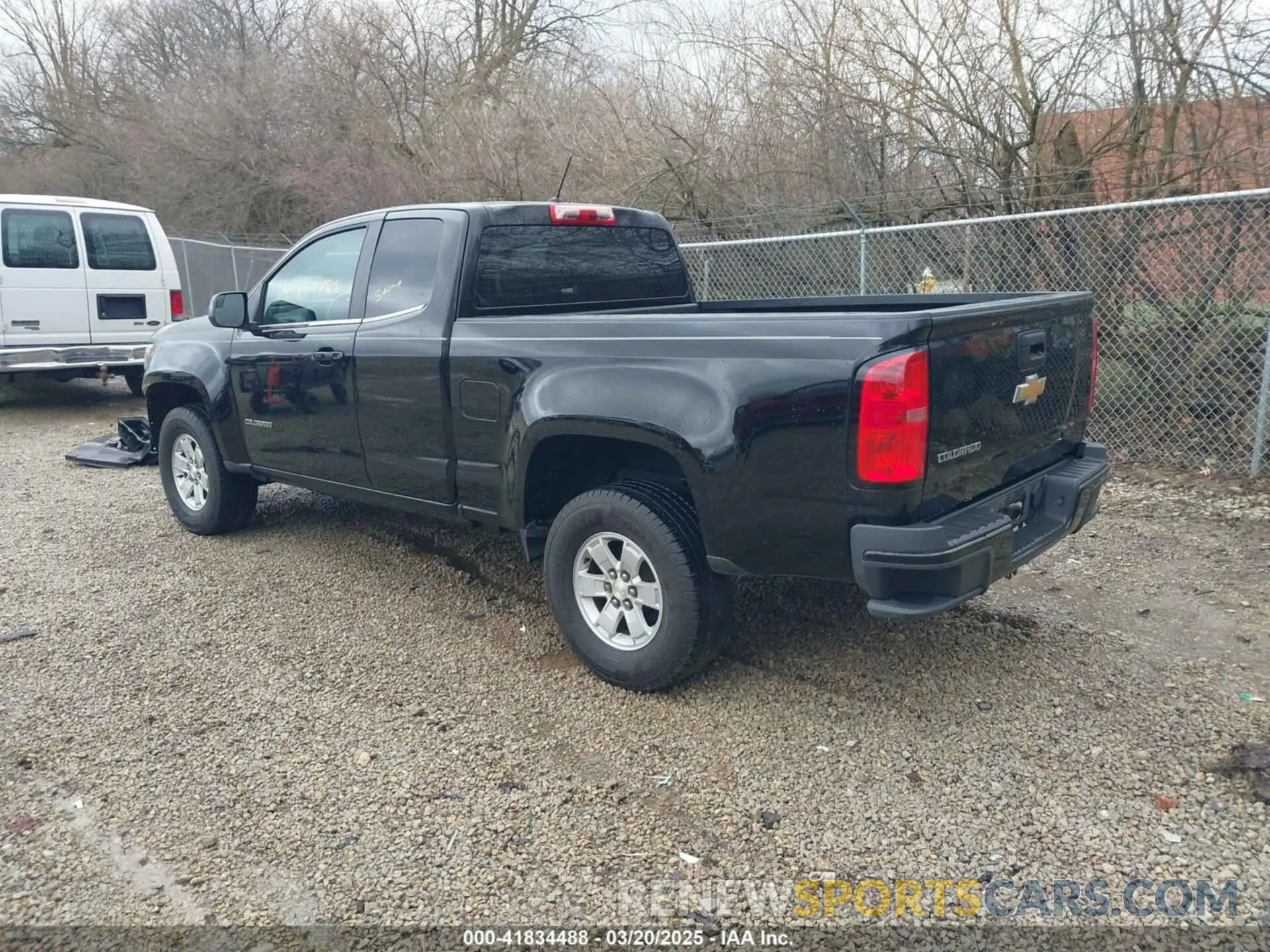 3 fotografías del automóvil dañado 1GCHSBEA1K1142171 CHEVROLET COLORADO 2019