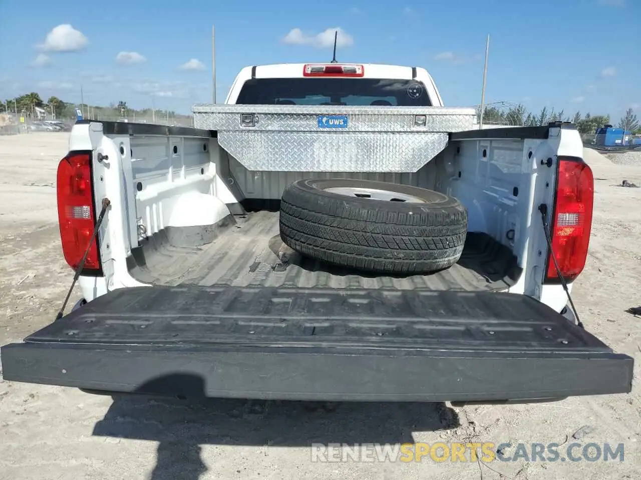 6 fotografías del automóvil dañado 1GCHSBEA9K1261814 CHEVROLET COLORADO 2019