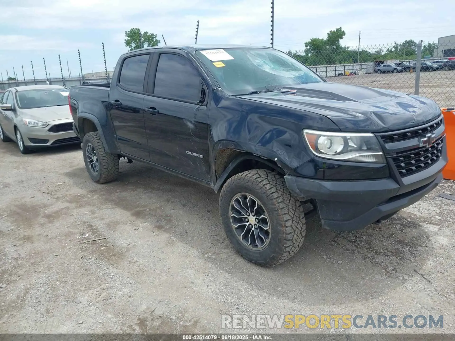 1 fotografías del automóvil dañado 1GCPTEE18K1186582 CHEVROLET COLORADO 2019