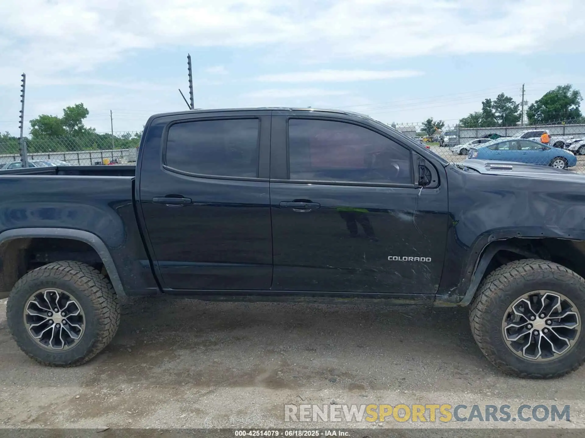 14 fotografías del automóvil dañado 1GCPTEE18K1186582 CHEVROLET COLORADO 2019
