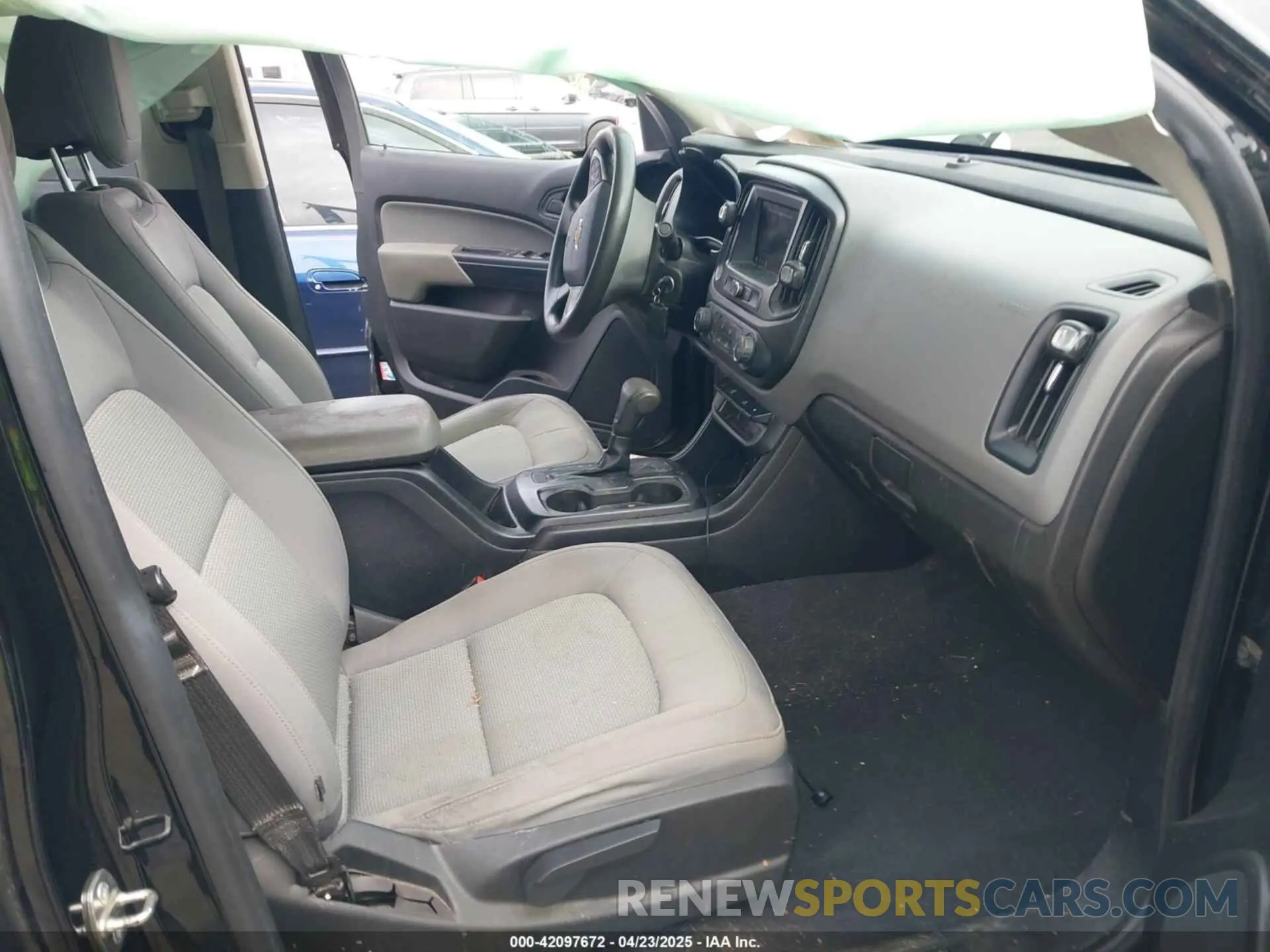5 fotografías del automóvil dañado 1GCGTBEN0L1134432 CHEVROLET COLORADO 2020