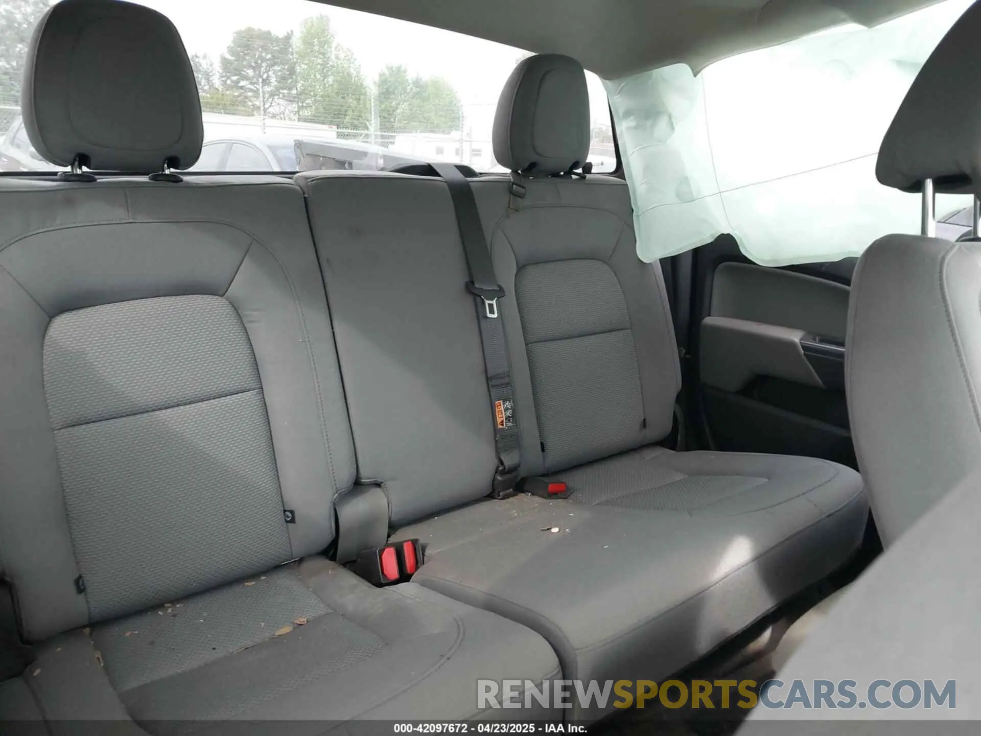 8 fotografías del automóvil dañado 1GCGTBEN0L1134432 CHEVROLET COLORADO 2020