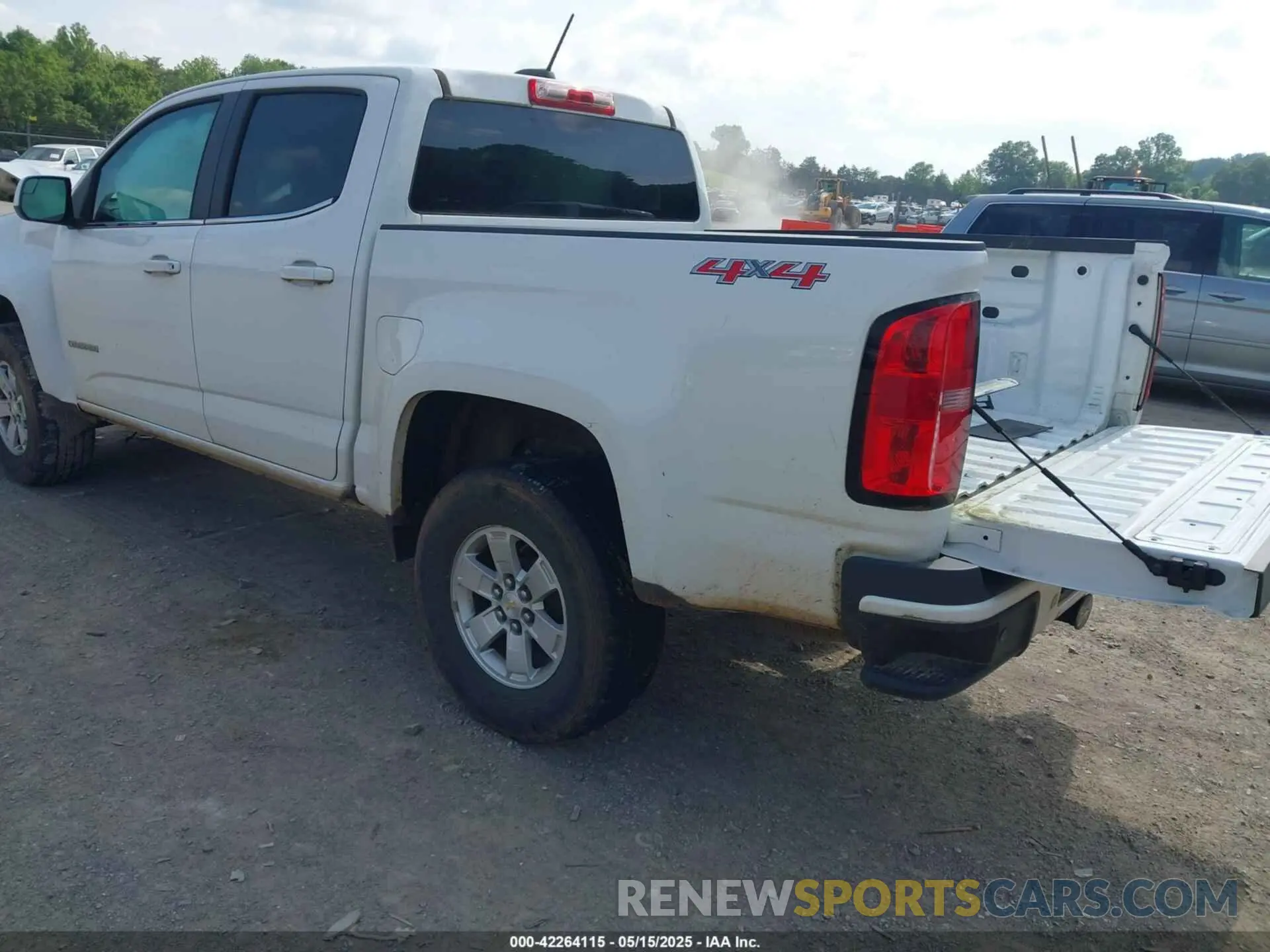 3 fotografías del automóvil dañado 1GCGTBEN0L1221649 CHEVROLET COLORADO 2020