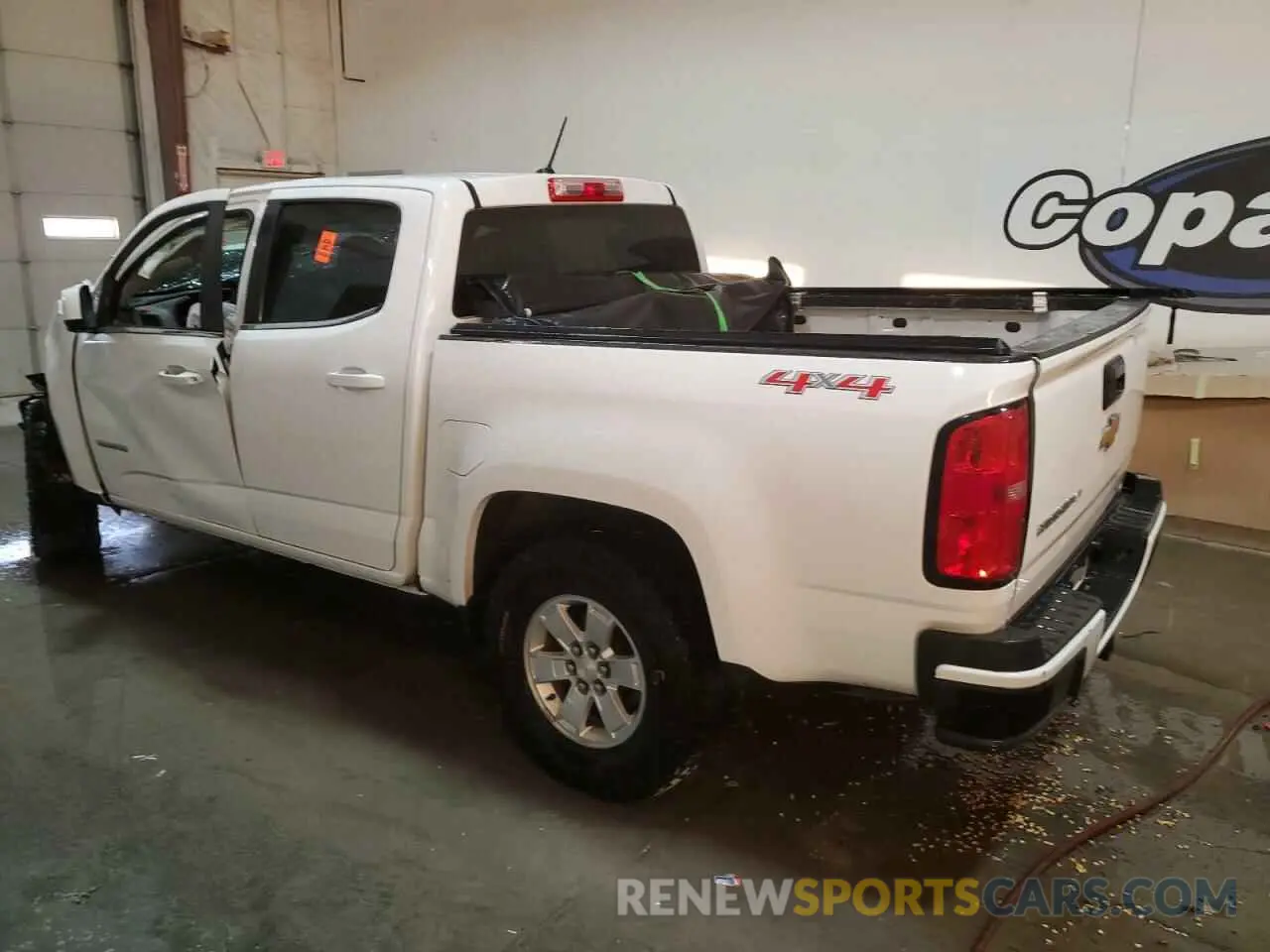 2 fotografías del automóvil dañado 1GCGTBEN5L1220710 CHEVROLET COLORADO 2020