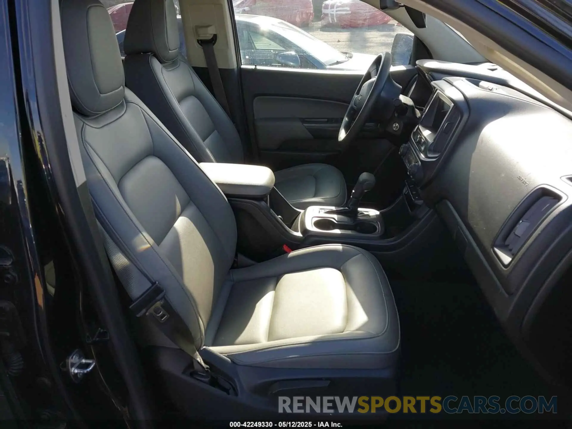 5 fotografías del automóvil dañado 1GCGTBENXL1212795 CHEVROLET COLORADO 2020