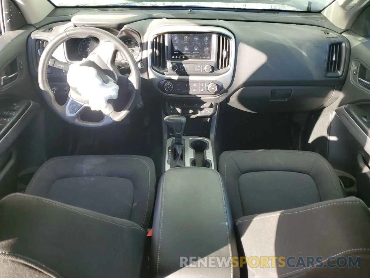 8 fotografías del automóvil dañado 1GCGTCEN3L1219304 CHEVROLET COLORADO 2020