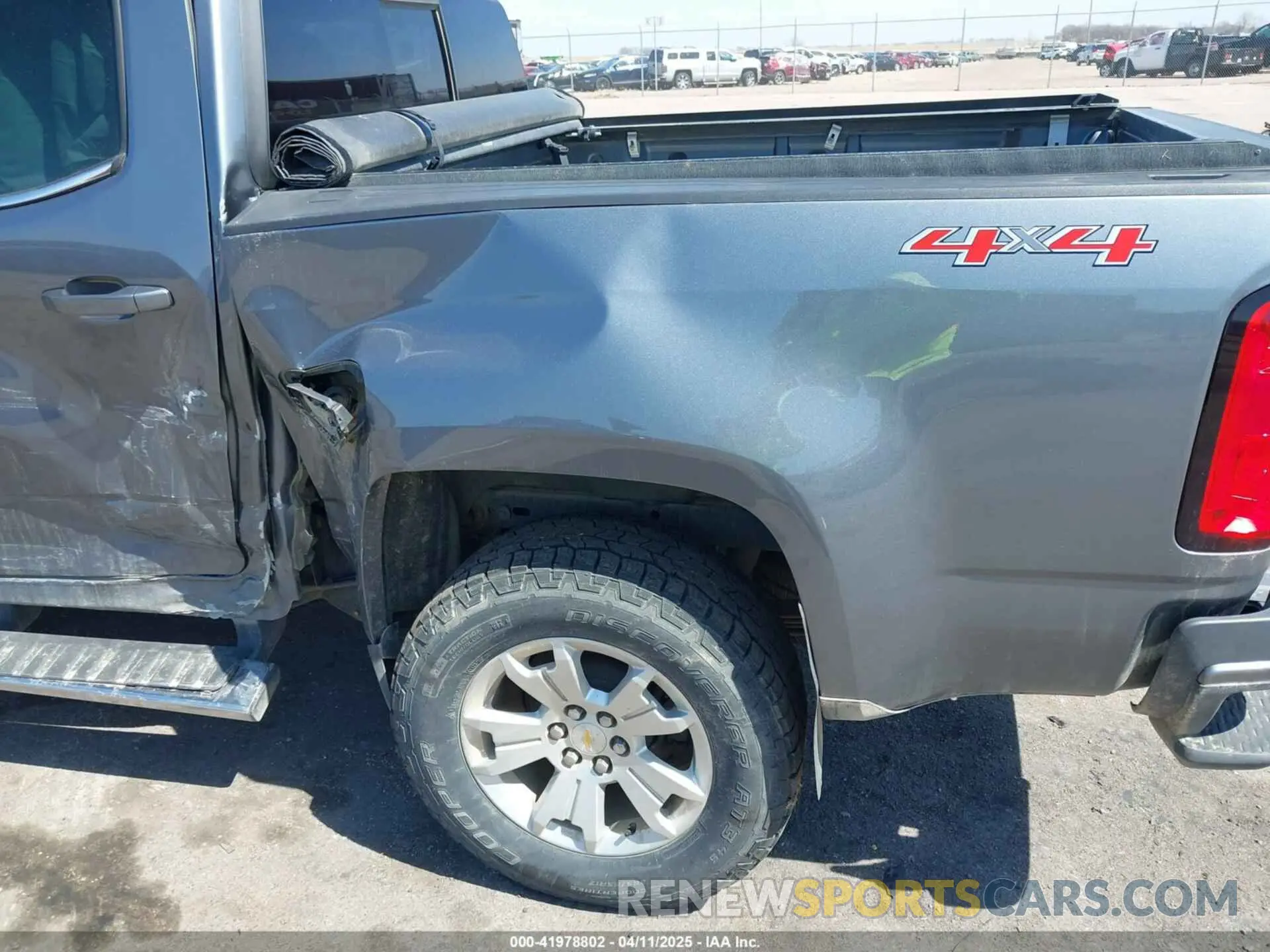 17 fotografías del automóvil dañado 1GCGTCEN5L1203881 CHEVROLET COLORADO 2020