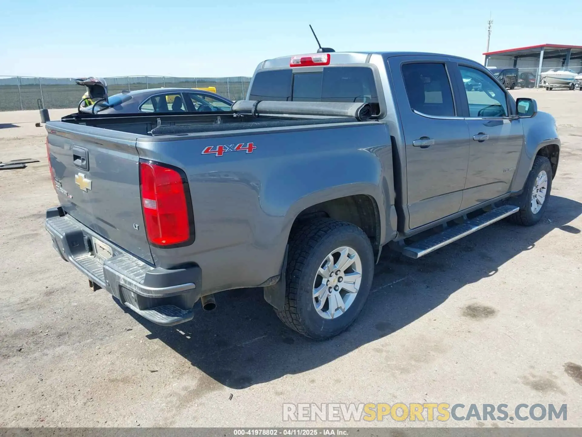 4 fotografías del automóvil dañado 1GCGTCEN5L1203881 CHEVROLET COLORADO 2020