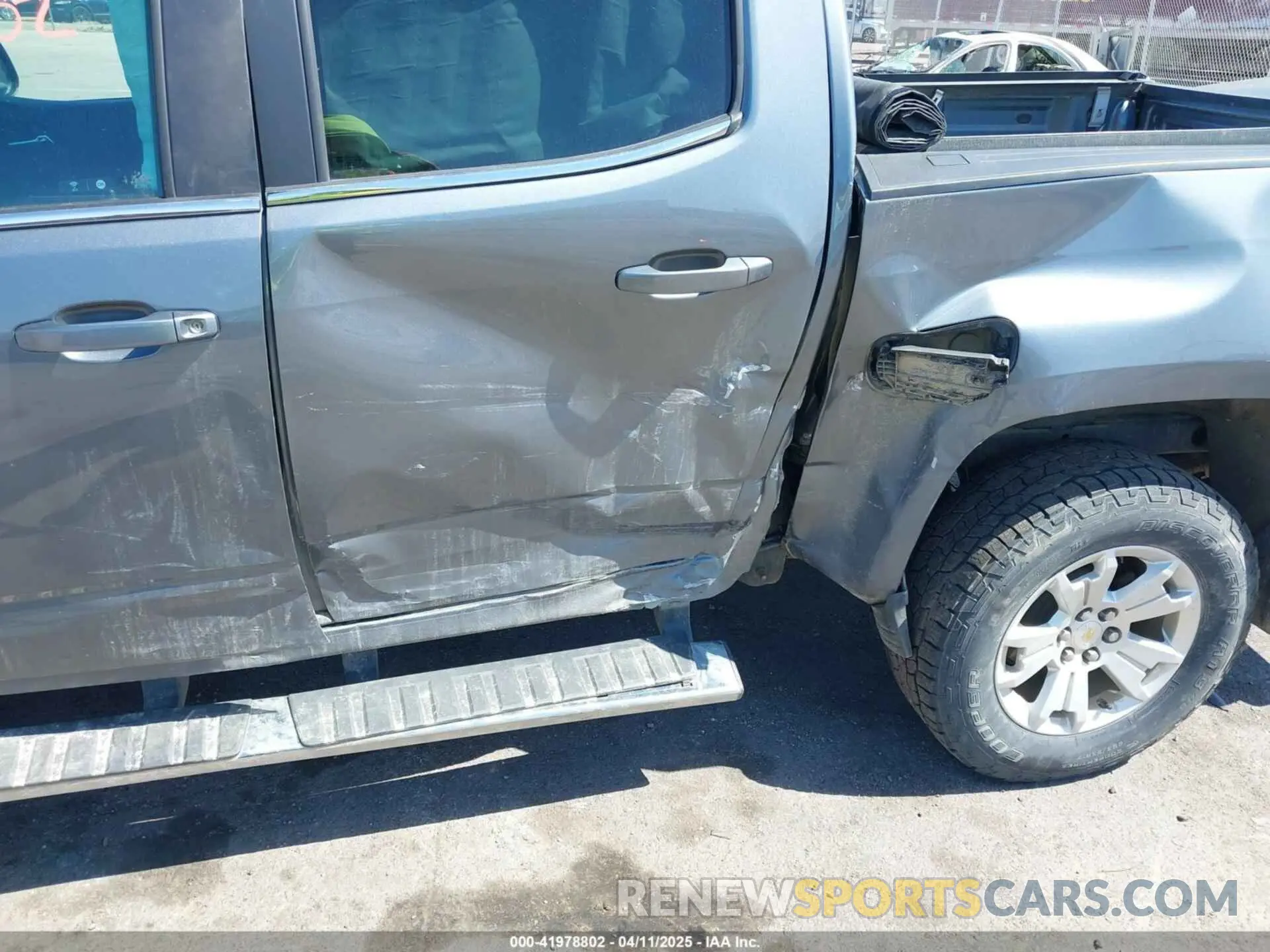 6 fotografías del automóvil dañado 1GCGTCEN5L1203881 CHEVROLET COLORADO 2020