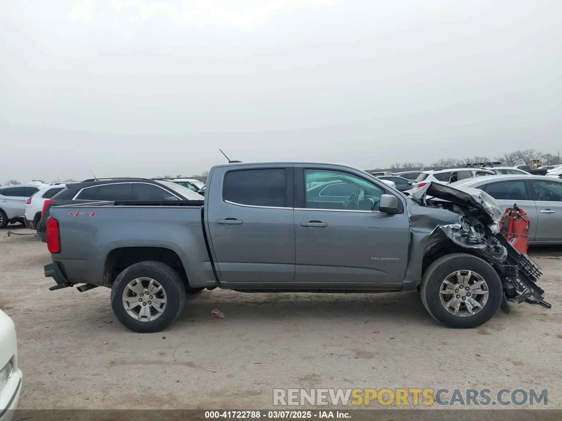 13 fotografías del automóvil dañado 1GCGTCEN6L1201671 CHEVROLET COLORADO 2020