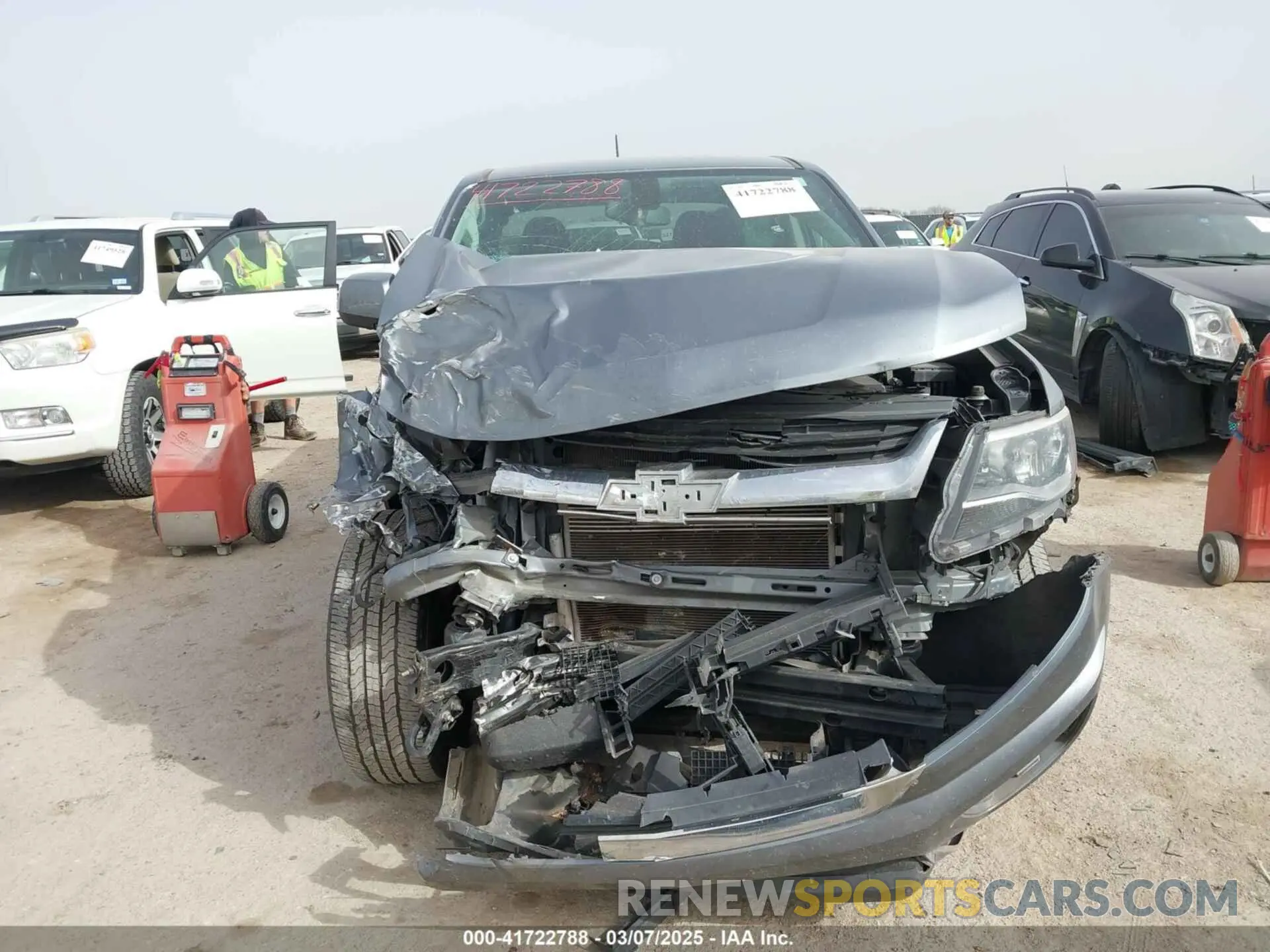 6 fotografías del automóvil dañado 1GCGTCEN6L1201671 CHEVROLET COLORADO 2020