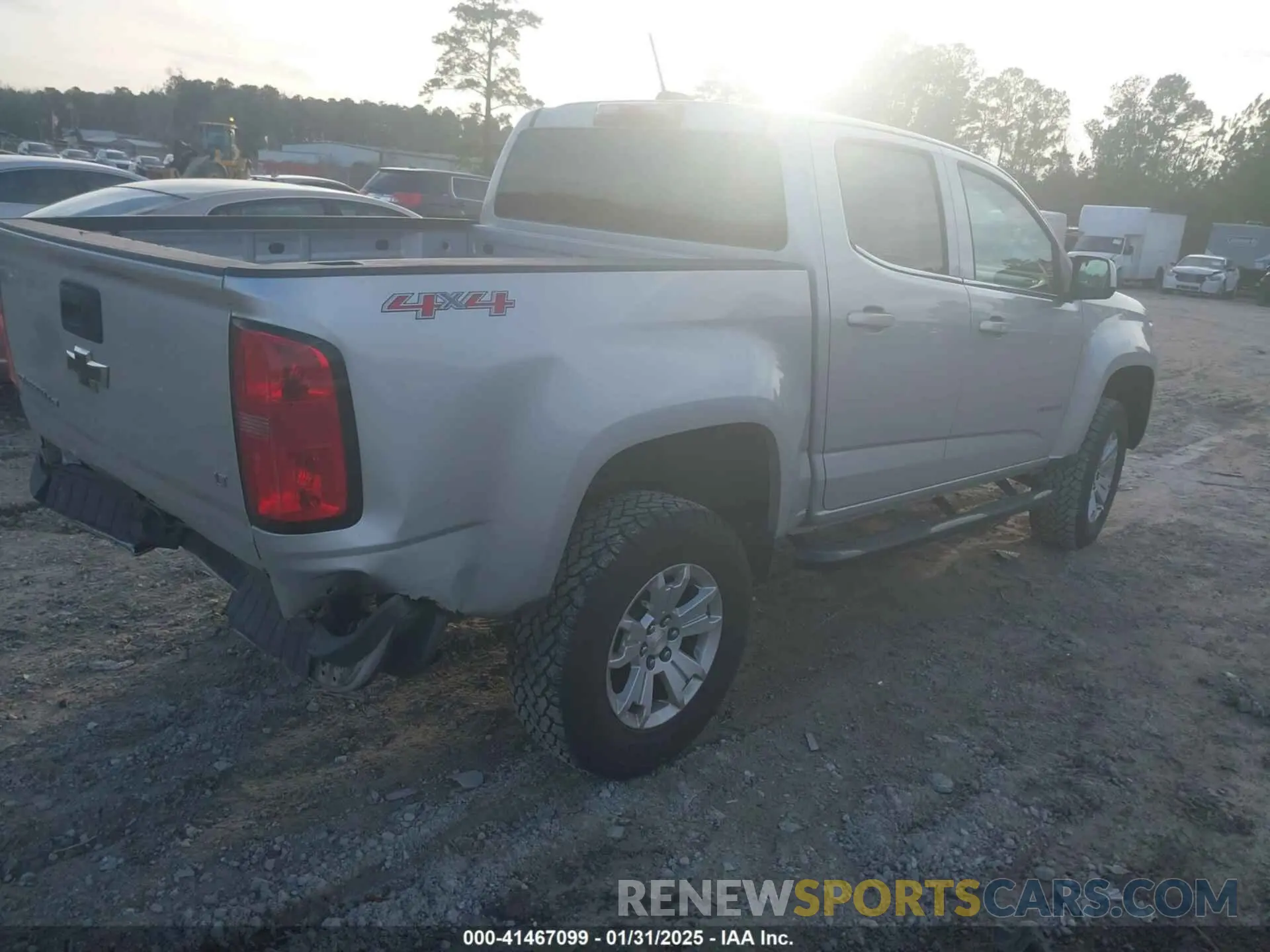 4 fotografías del automóvil dañado 1GCGTCEN9L1203110 CHEVROLET COLORADO 2020