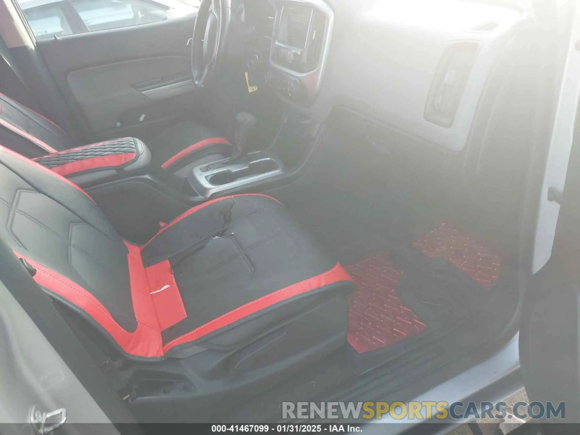 5 fotografías del automóvil dañado 1GCGTCEN9L1203110 CHEVROLET COLORADO 2020
