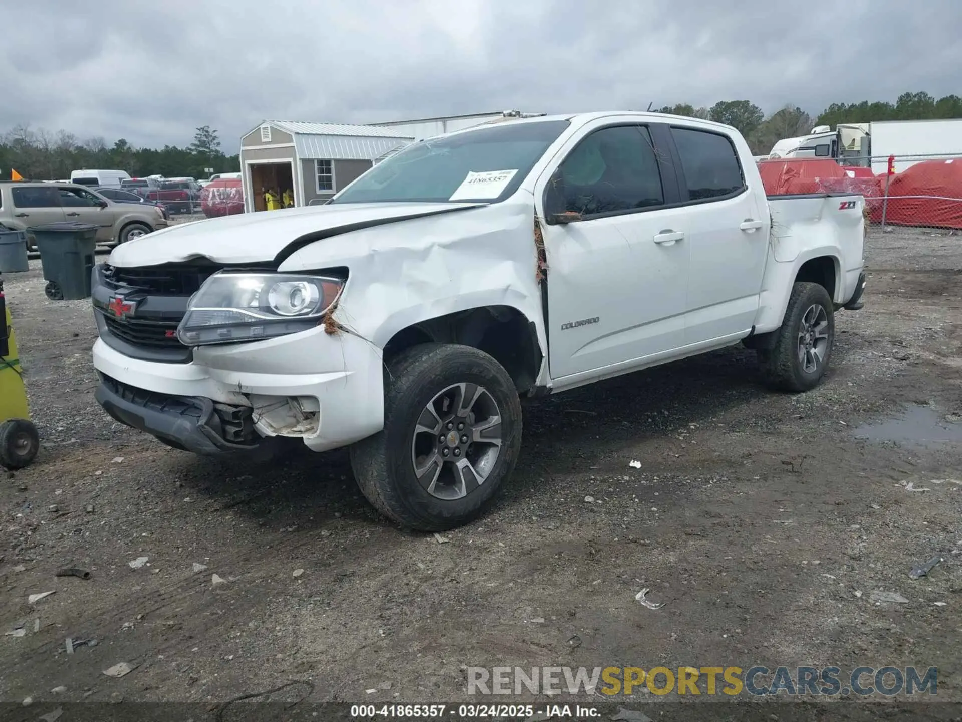 2 fotografías del automóvil dañado 1GCGTDEN6L1228309 CHEVROLET COLORADO 2020