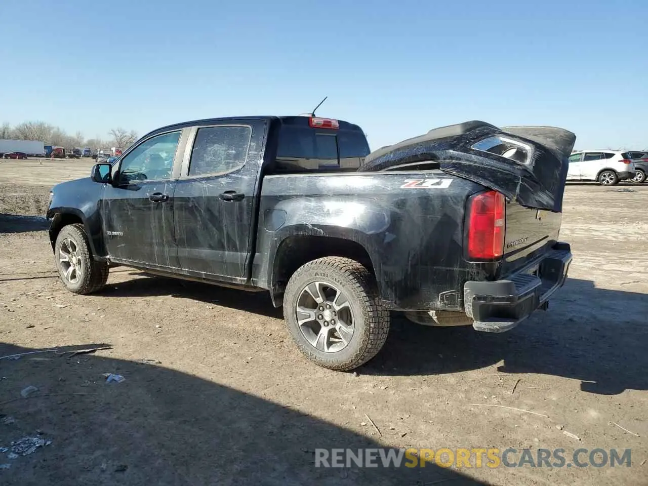 2 fotografías del automóvil dañado 1GCGTDEN6L1229881 CHEVROLET COLORADO 2020