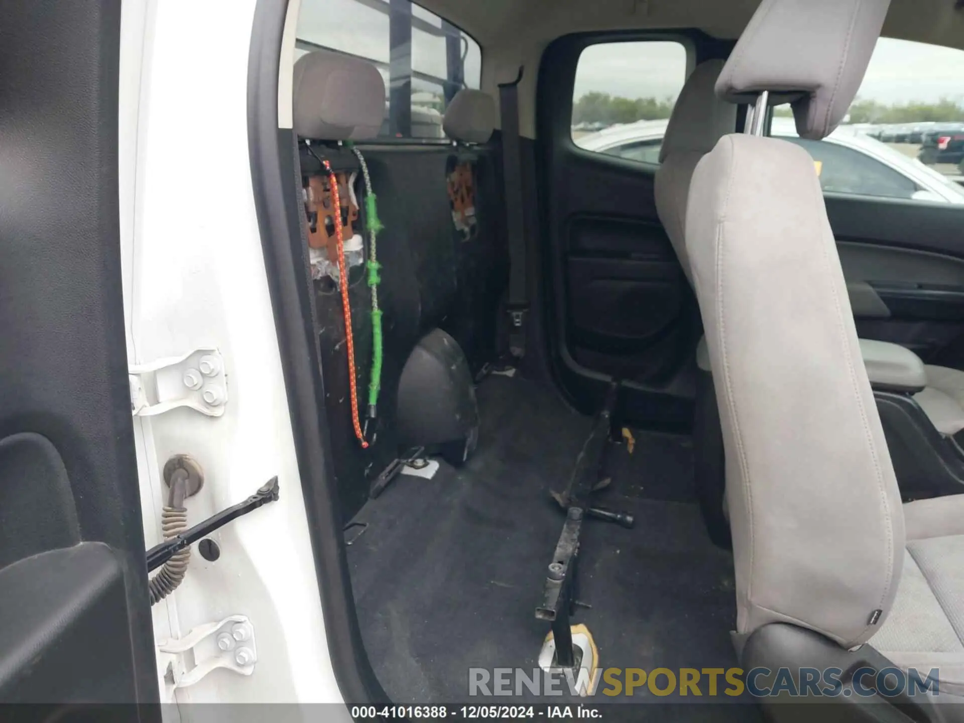 8 fotografías del automóvil dañado 1GCHSBEA2L1175259 CHEVROLET COLORADO 2020