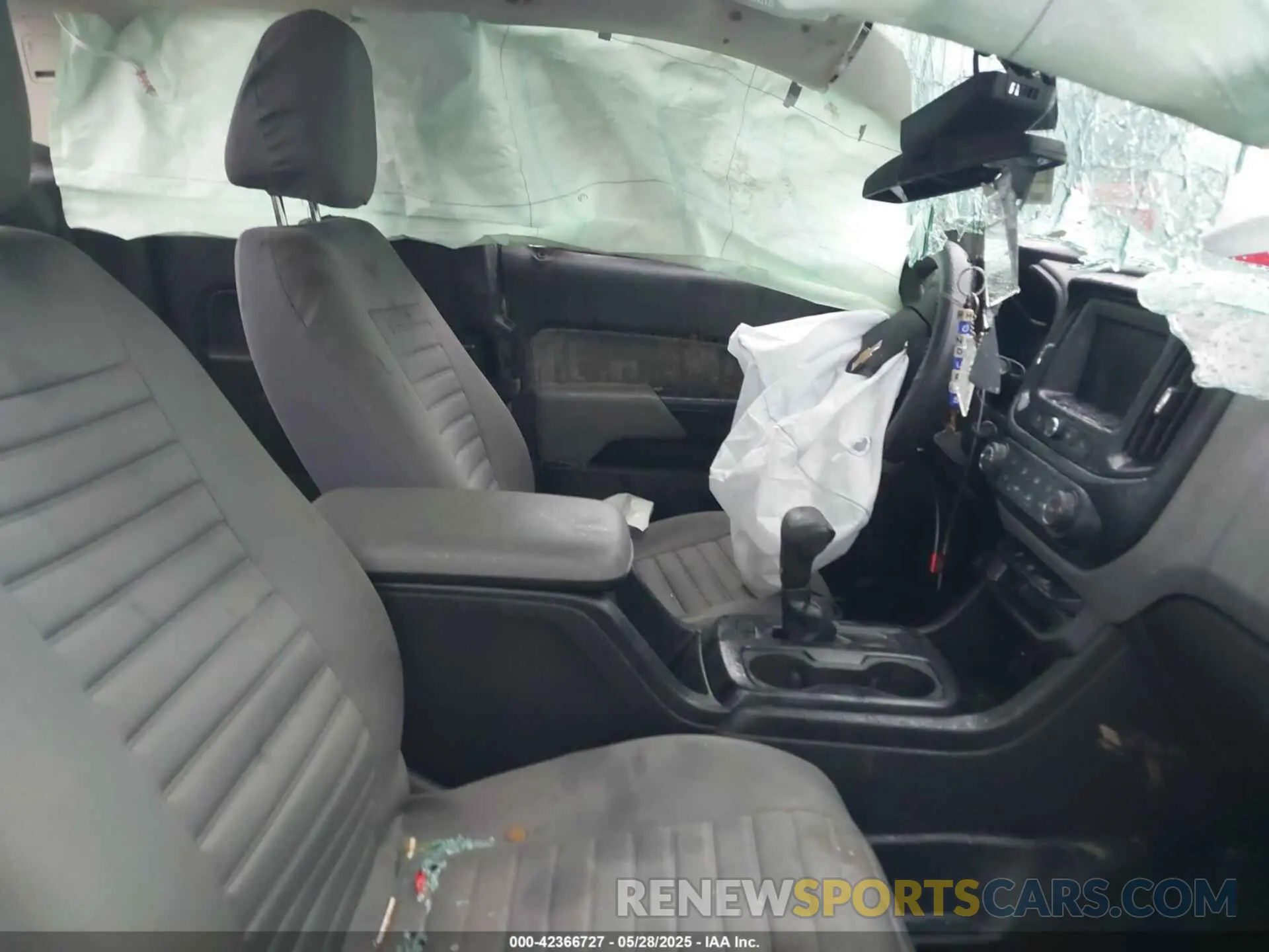 5 fotografías del automóvil dañado 1GCHSBEA4L1202252 CHEVROLET COLORADO 2020