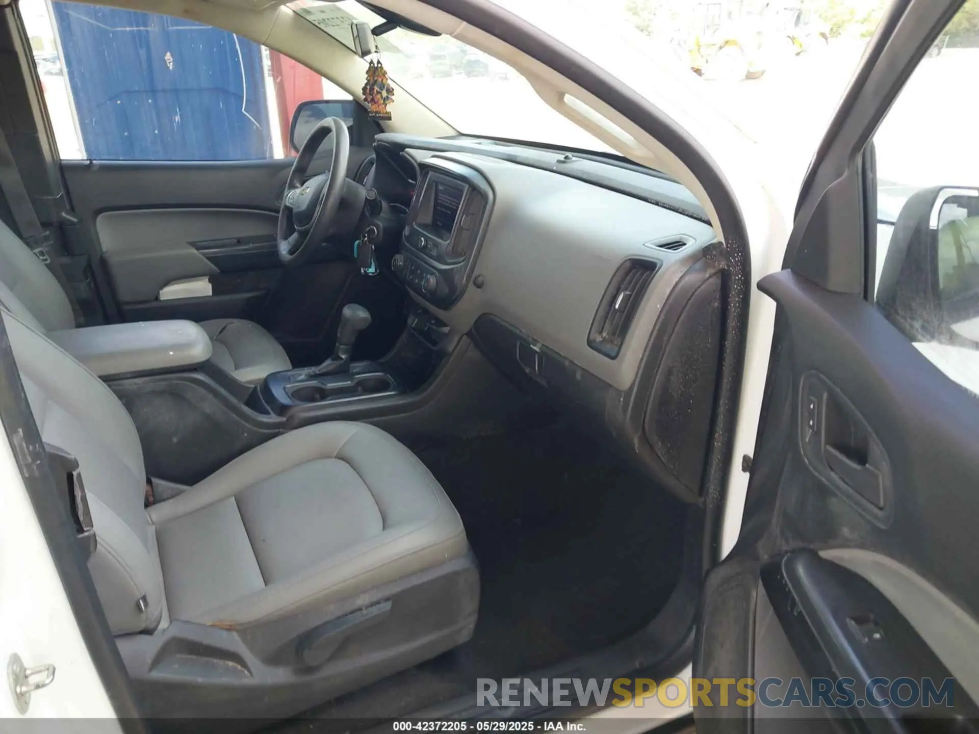5 fotografías del automóvil dañado 1GCHSBEA6L1133757 CHEVROLET COLORADO 2020