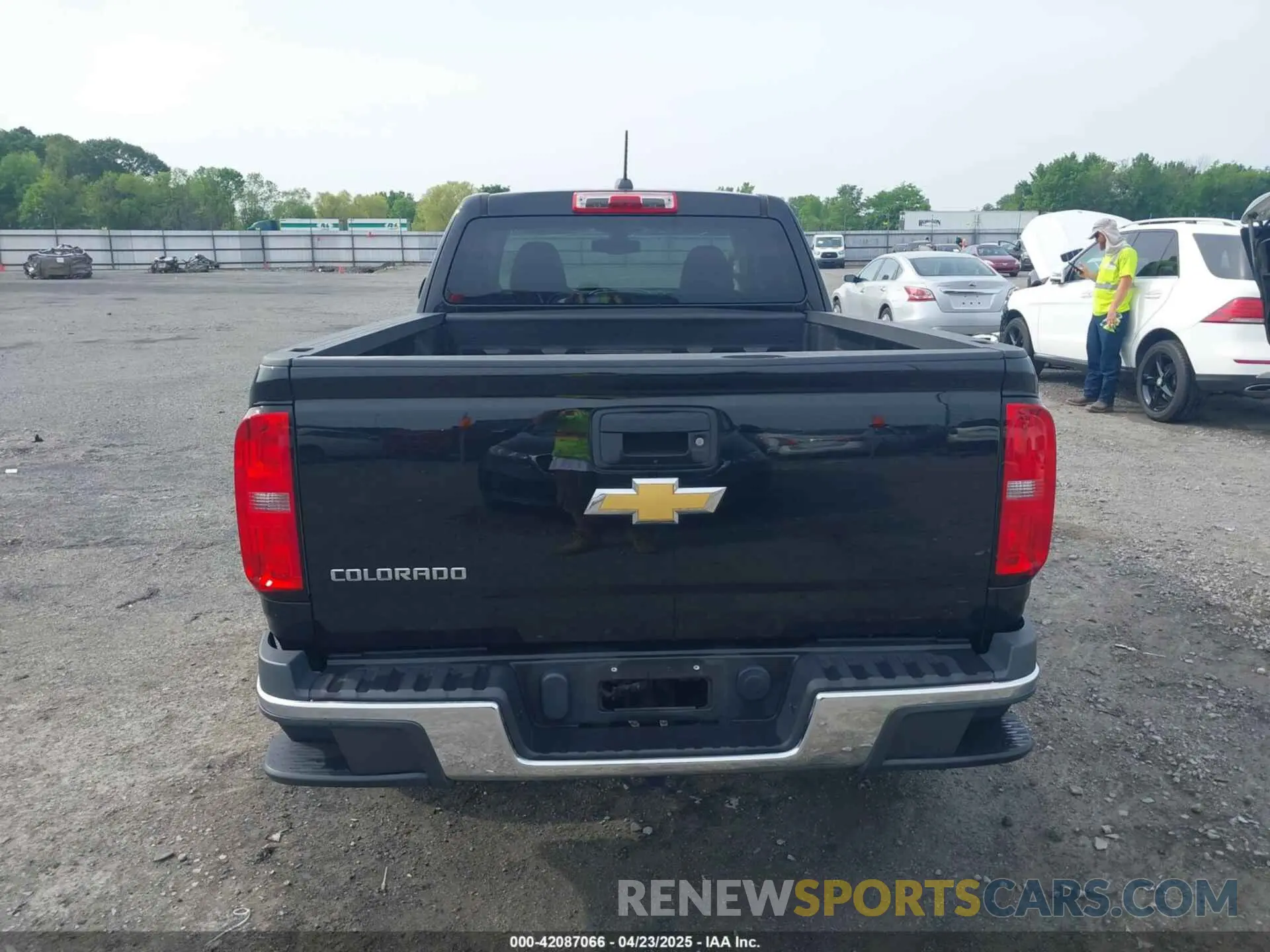 17 fotografías del automóvil dañado 1GCHSBEA6L1233776 CHEVROLET COLORADO 2020