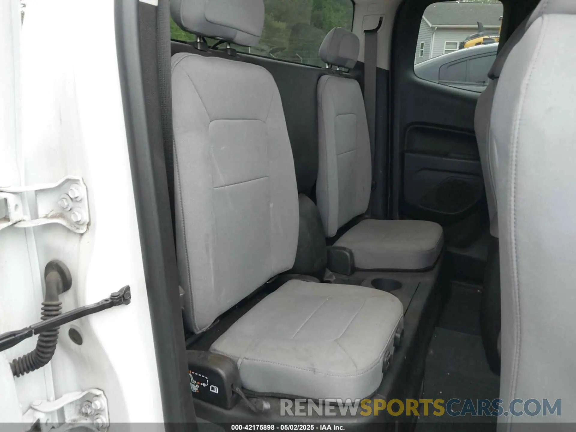 8 fotografías del automóvil dañado 1GCHSBEA7L1227159 CHEVROLET COLORADO 2020