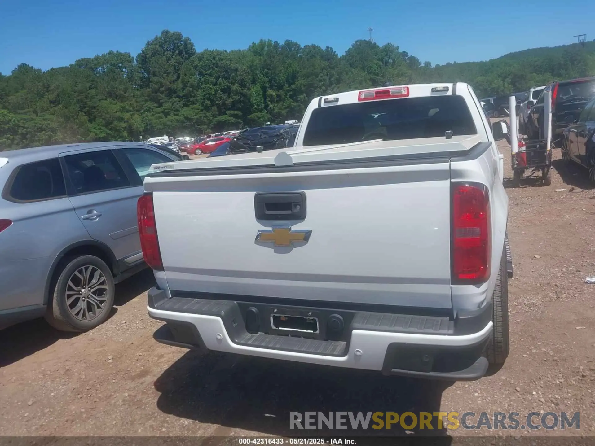 16 fotografías del automóvil dañado 1GCHSCEA6L1164528 CHEVROLET COLORADO 2020
