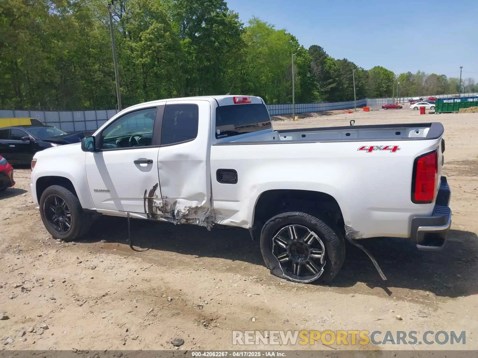 15 fotografías del automóvil dañado 1GCHTBEN6L1242736 CHEVROLET COLORADO 2020