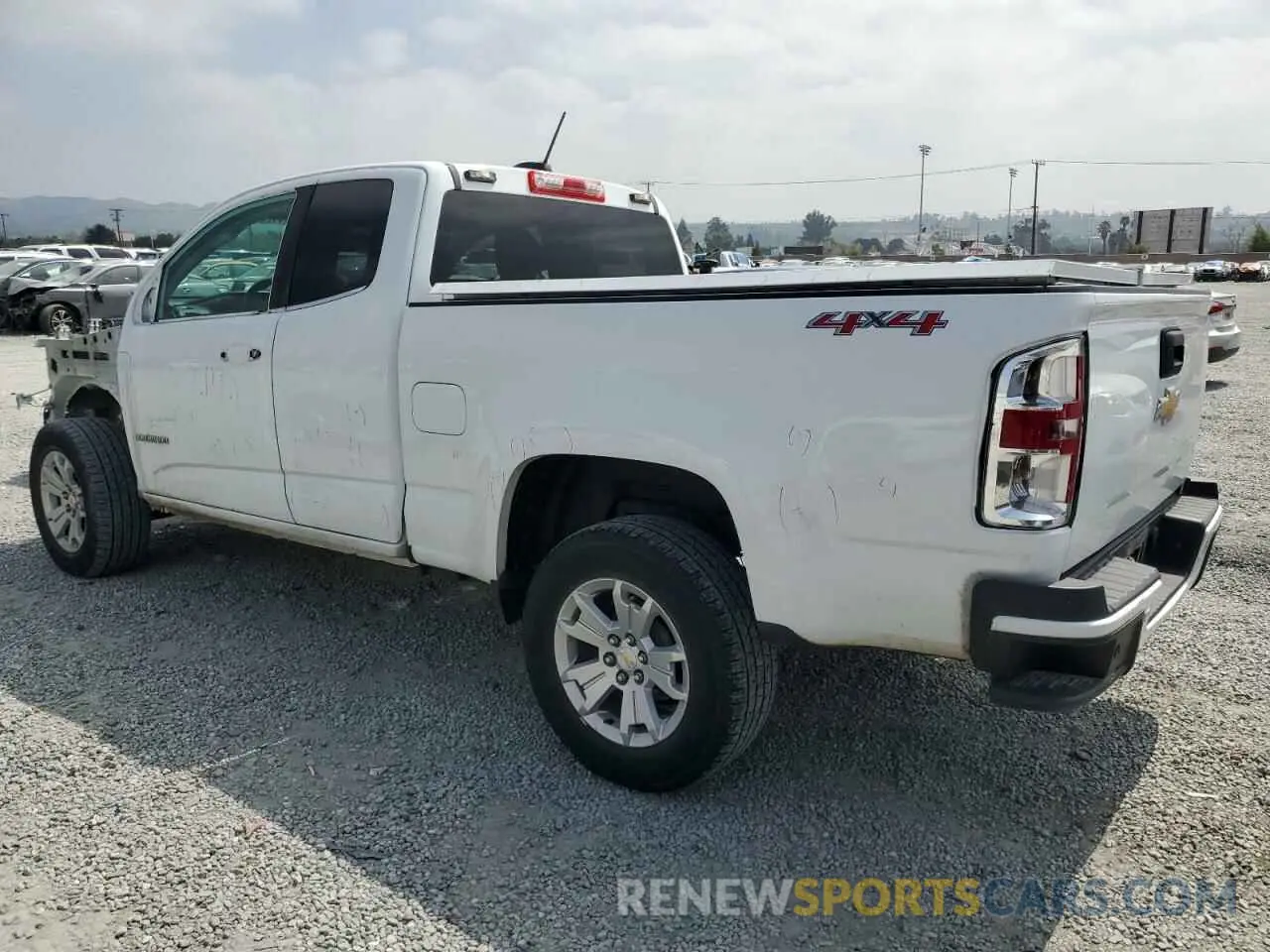 2 fotografías del automóvil dañado 1GCHTCEA3L1181820 CHEVROLET COLORADO 2020
