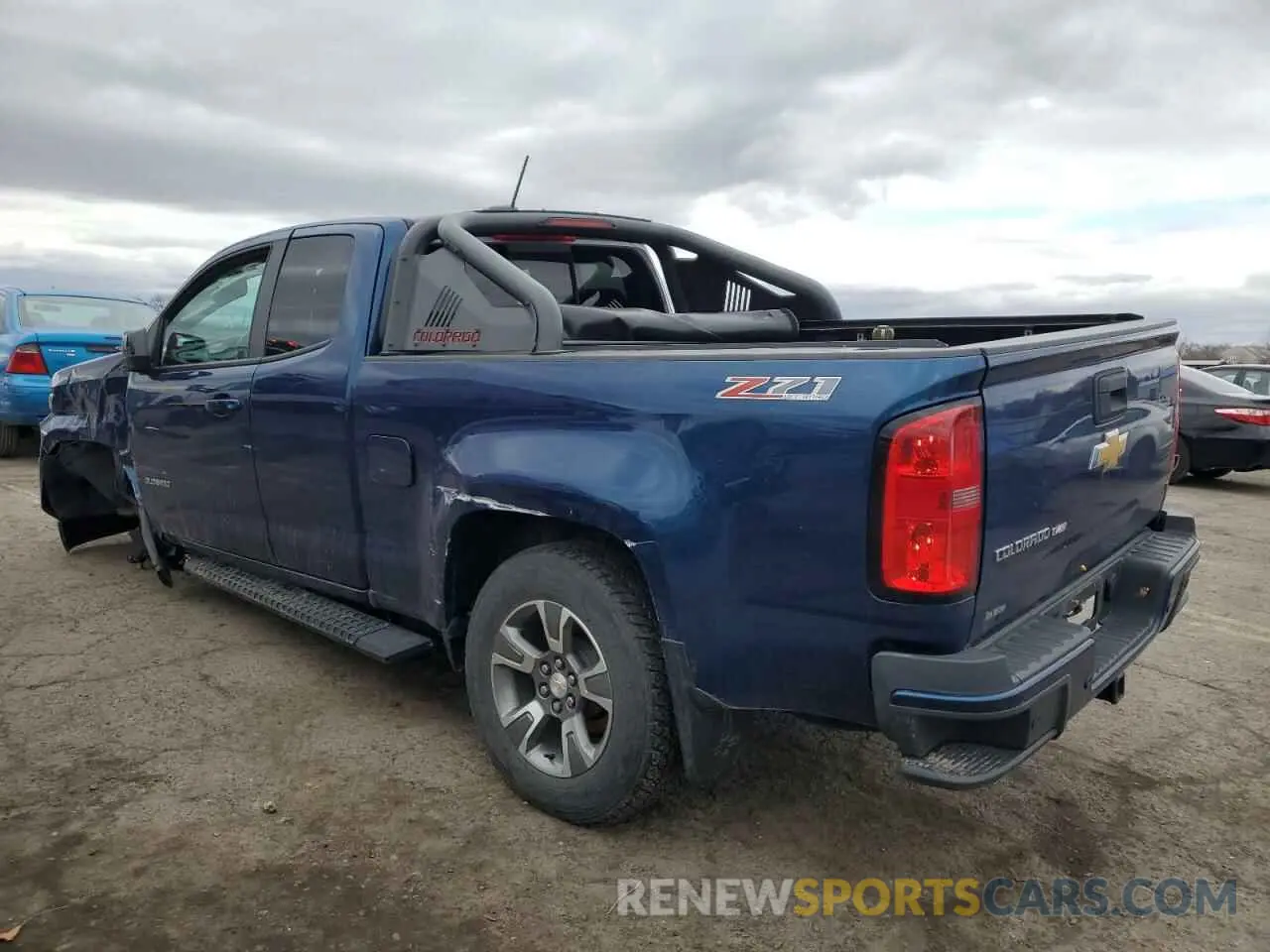 2 fotografías del automóvil dañado 1GCHTDEN7L1140874 CHEVROLET COLORADO 2020